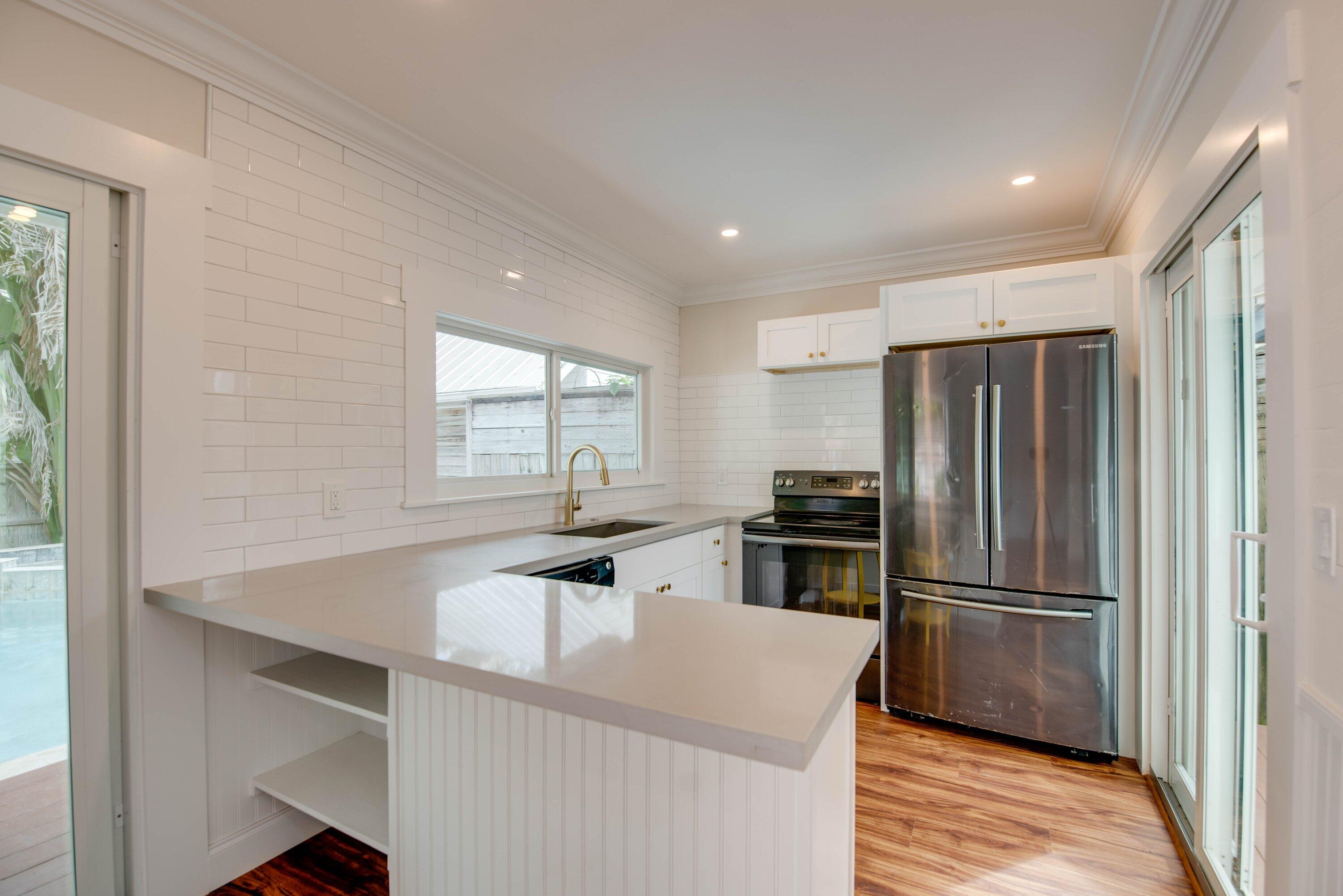 609 Margaret Street Property Photo 7