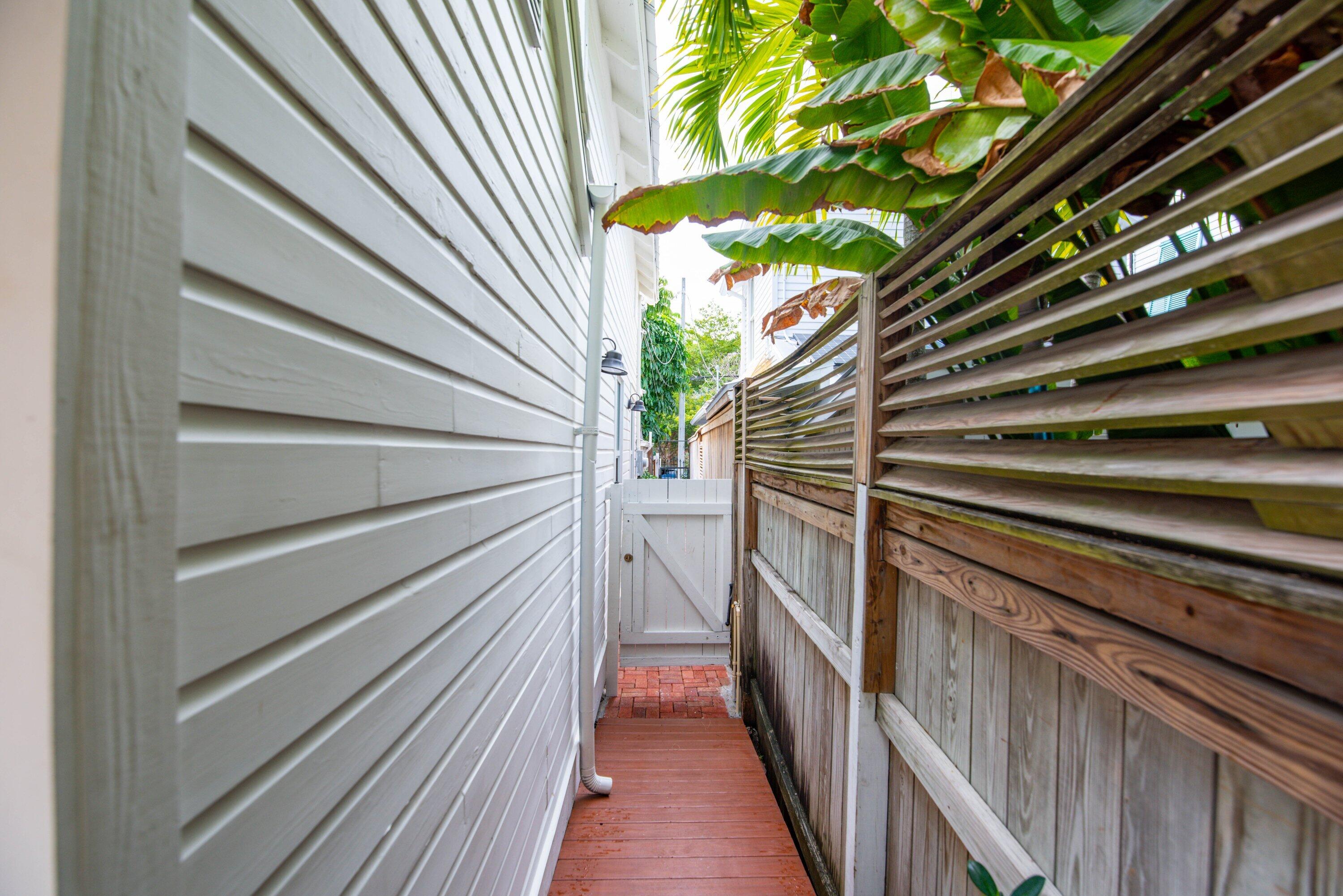 609 Margaret Street Property Photo 33