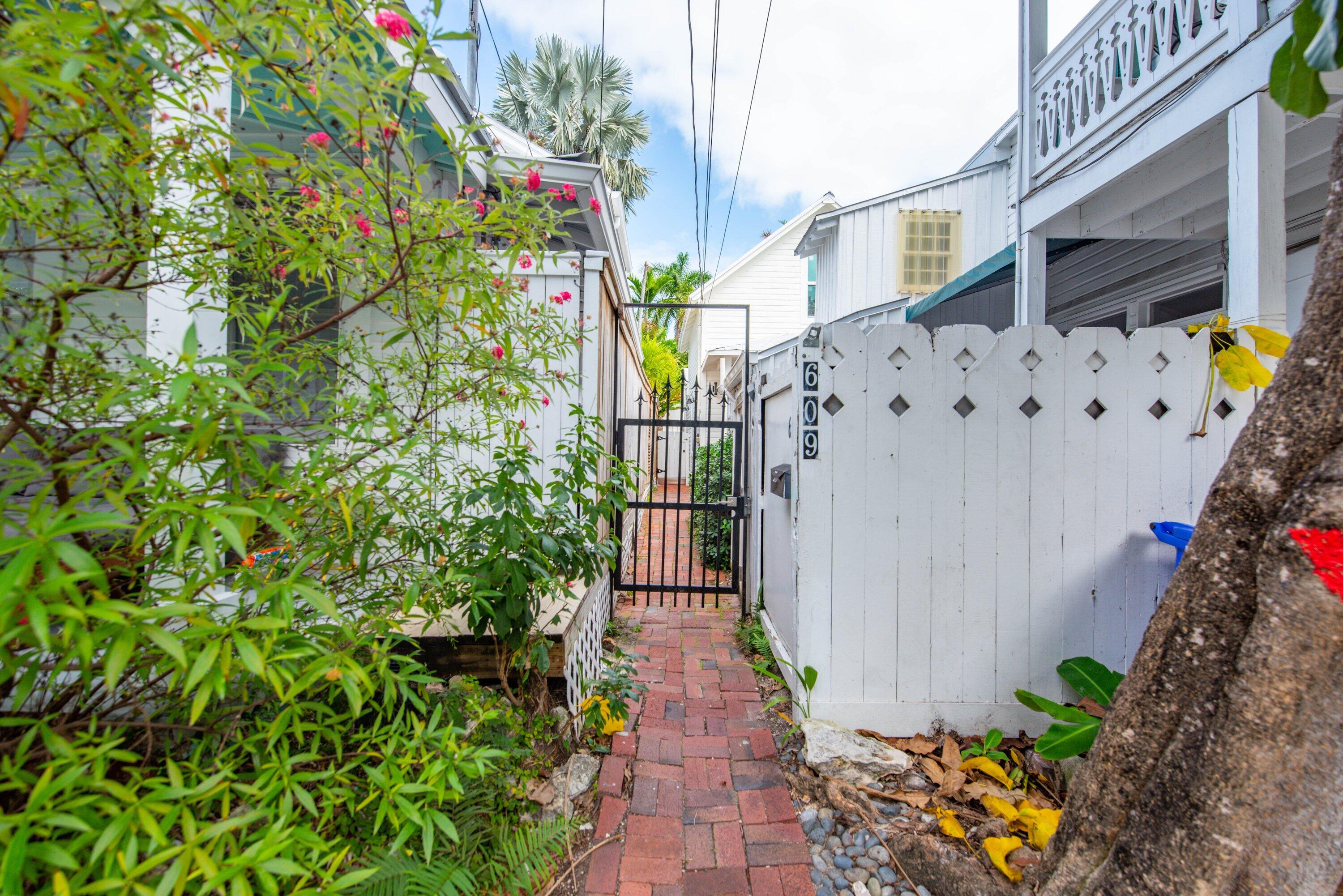 609 Margaret Street Property Photo 34