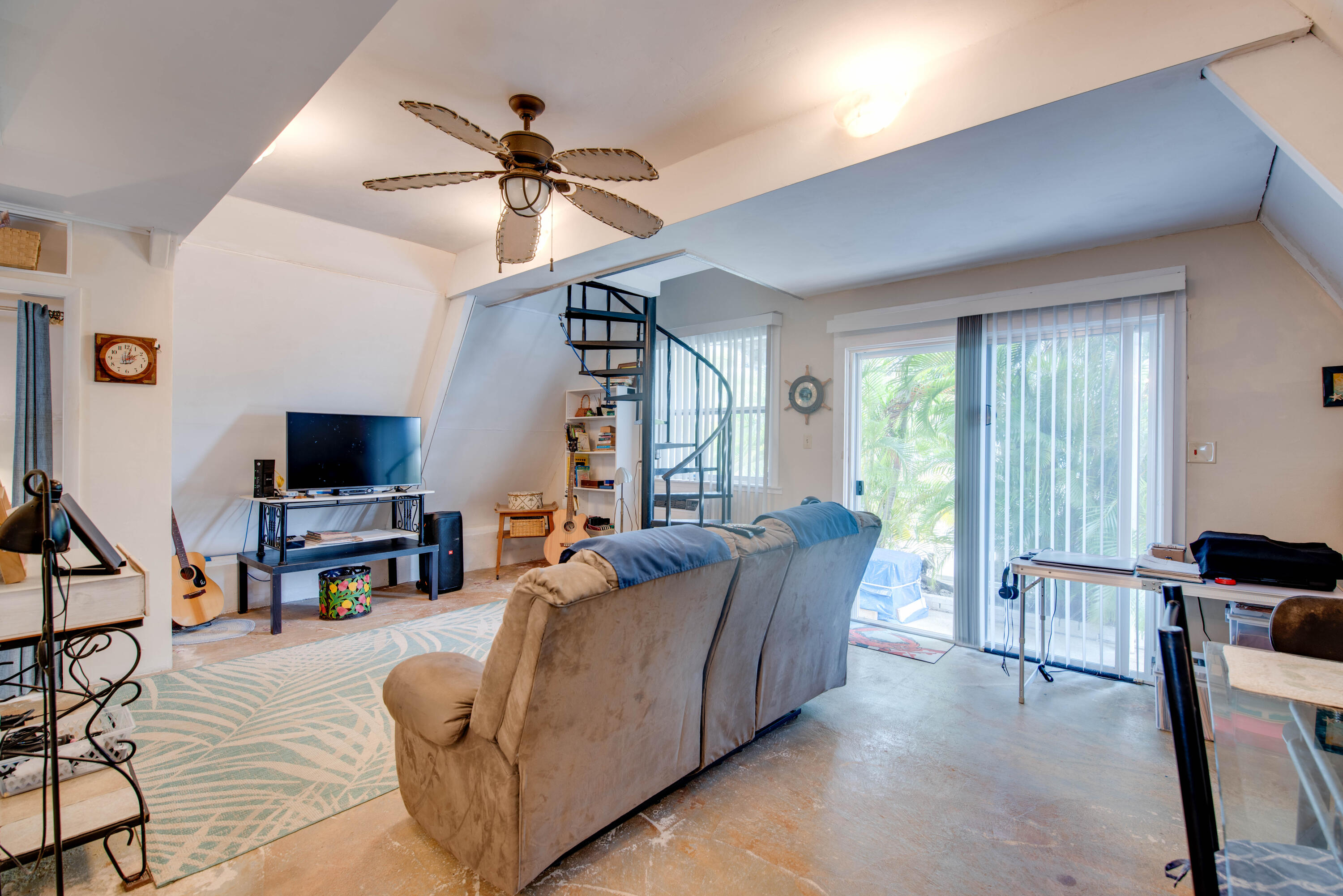 31033 Hibiscus Drive Property Photo 3