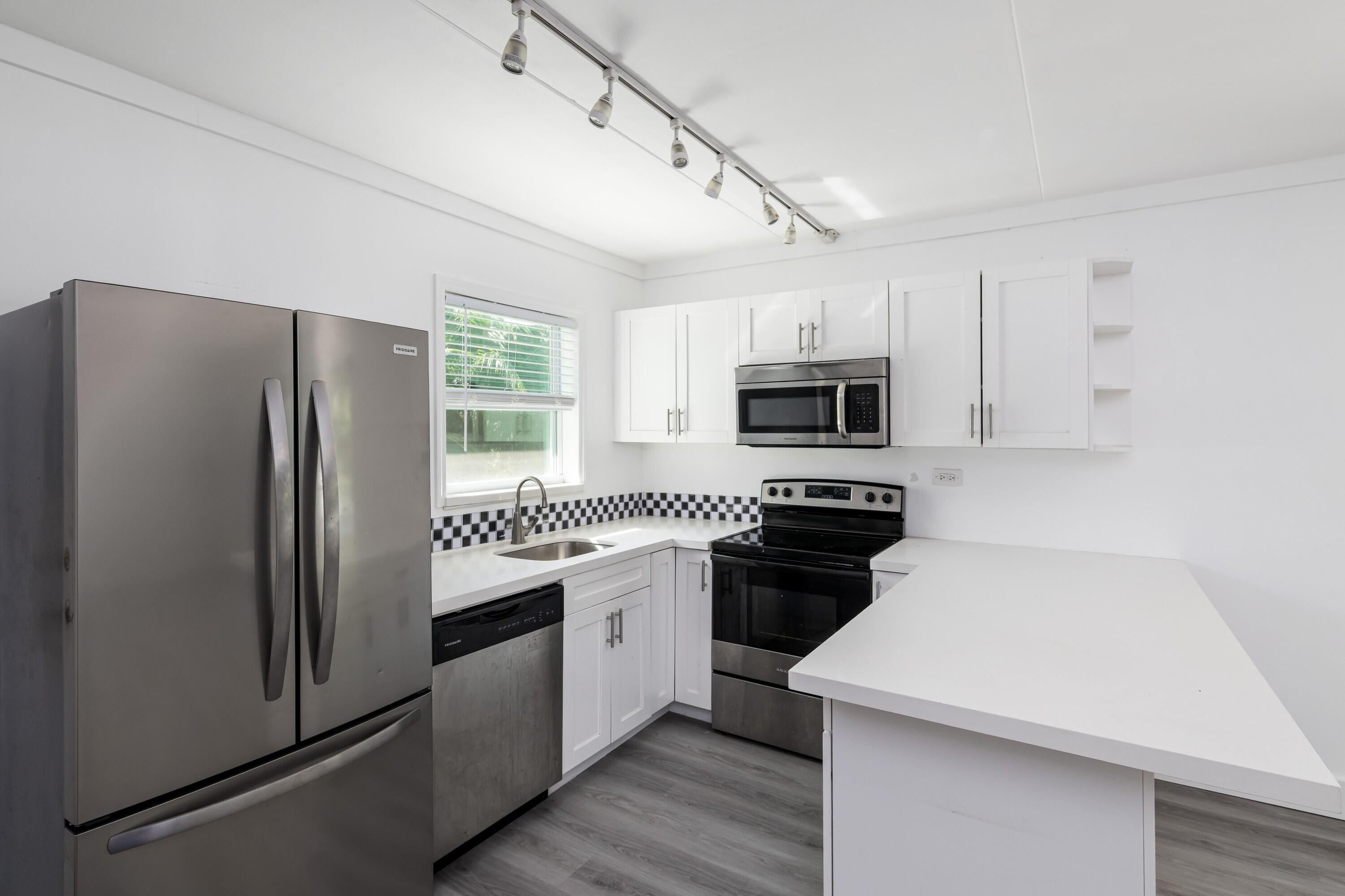 1306 &1308 51st Street Gulf Property Photo 9