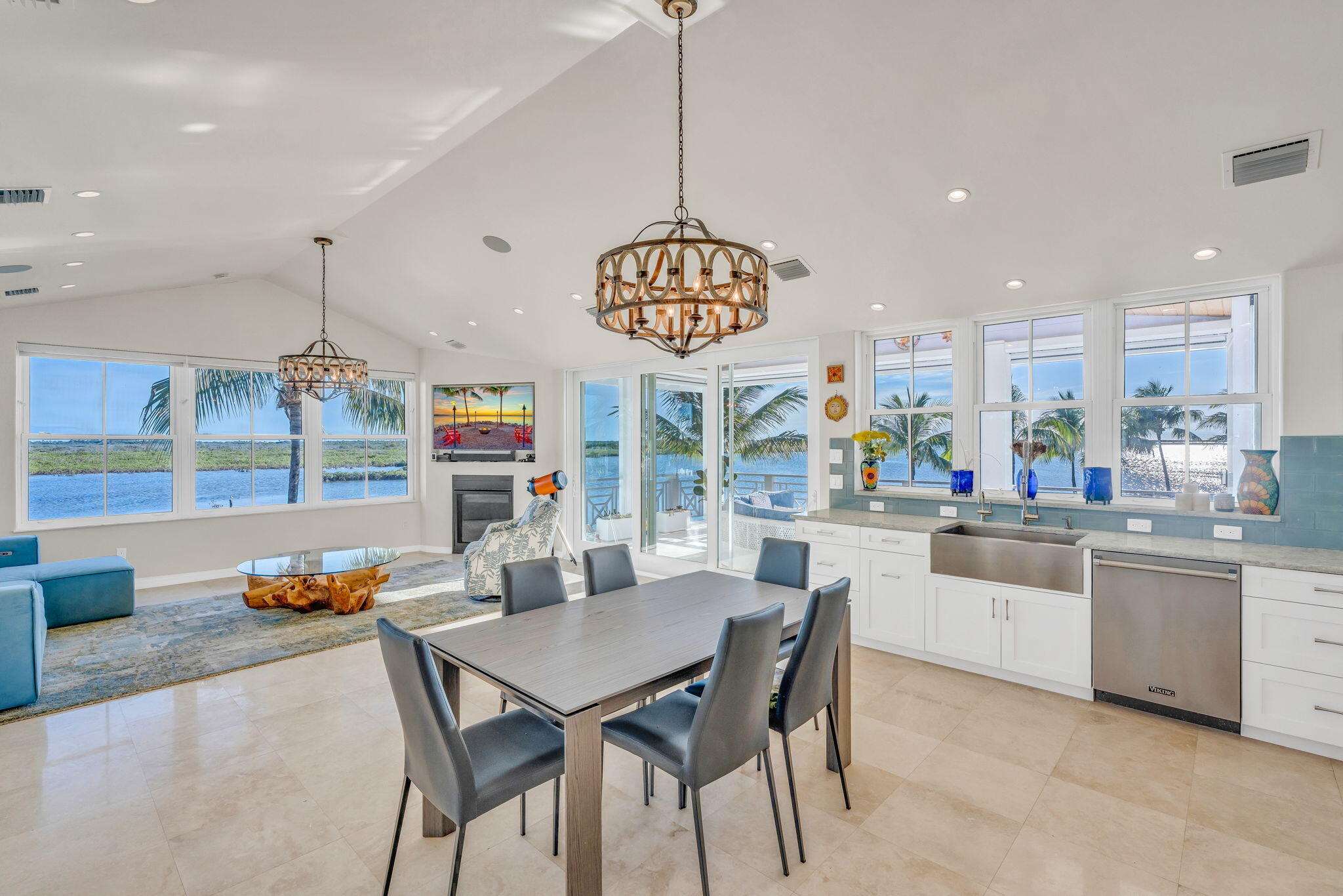 17013 Coral Drive Property Photo 4