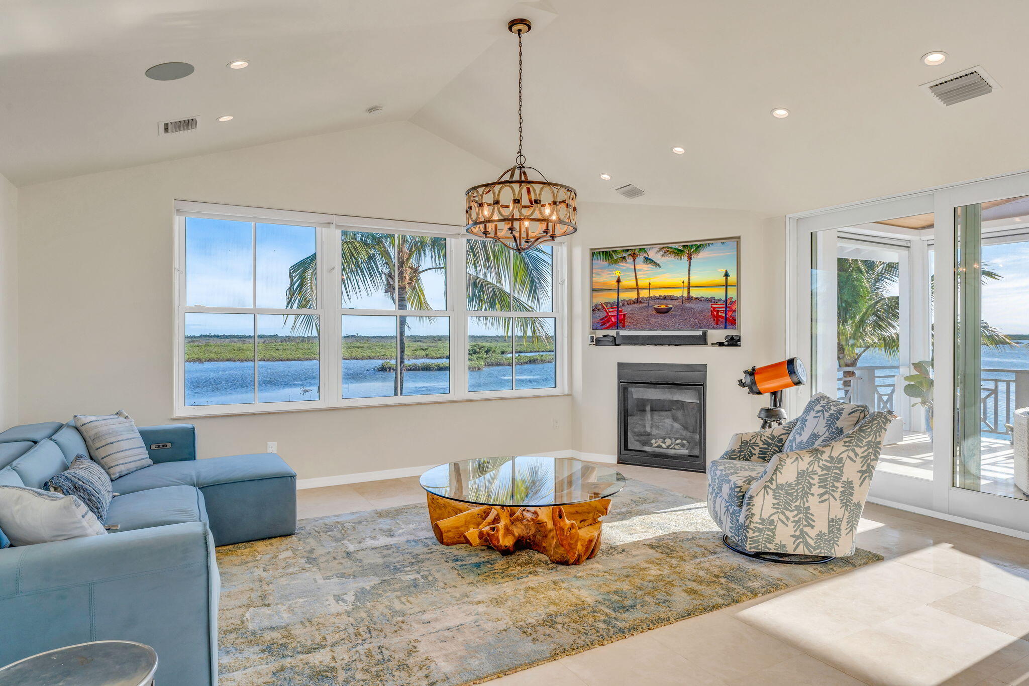 17013 Coral Drive Property Photo 6