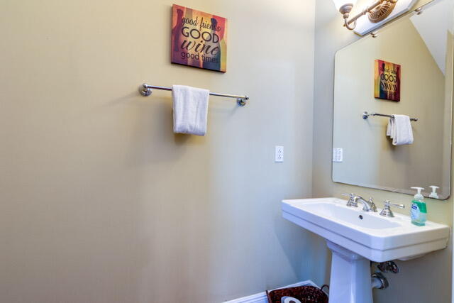 102 Anglers Way Property Photo 18