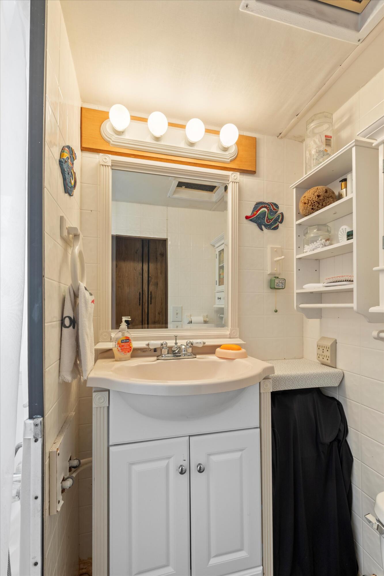 701 Spanish Main Drive 566 Property Photo 16