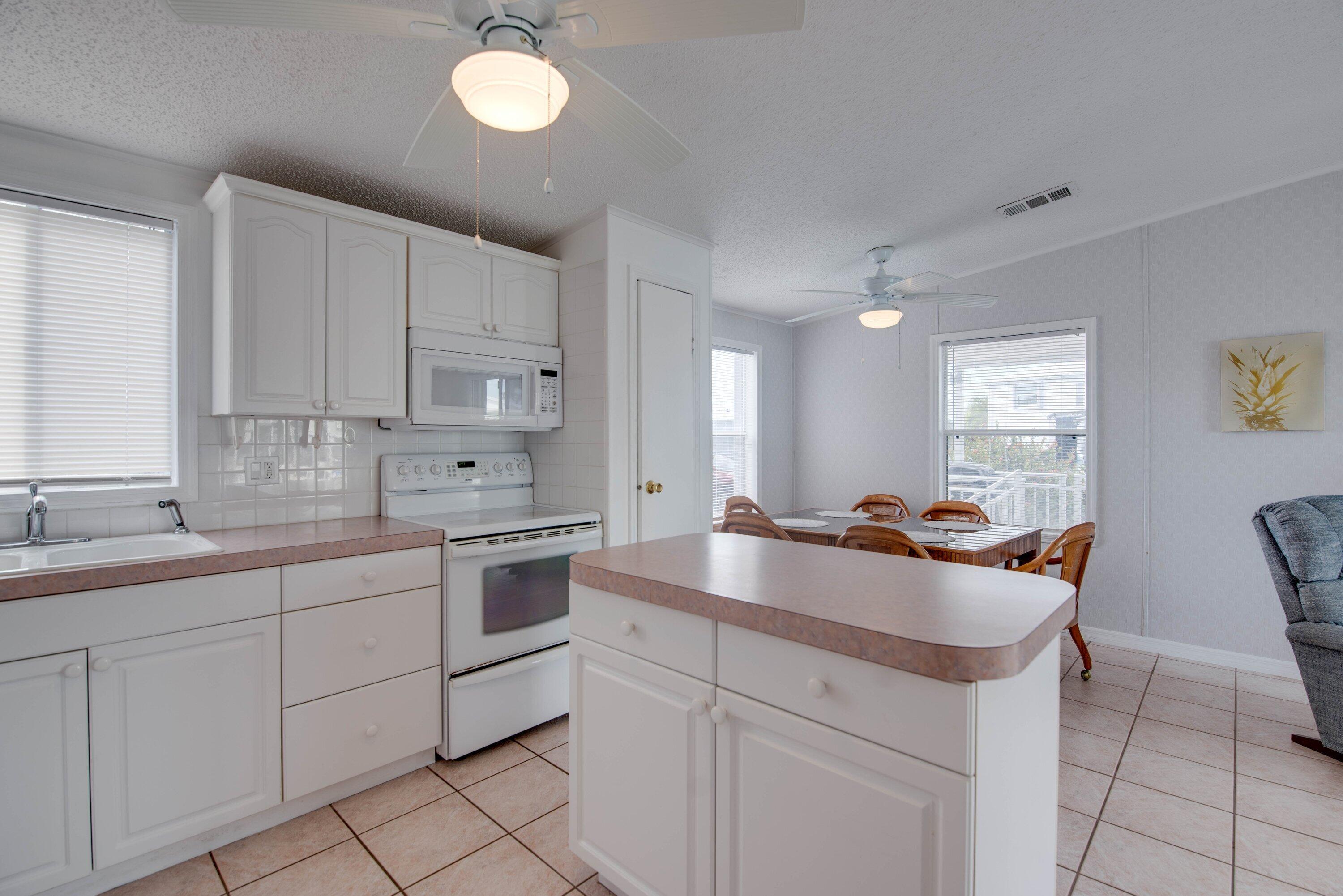 701 Spanish Main Drive 265 Property Photo 6