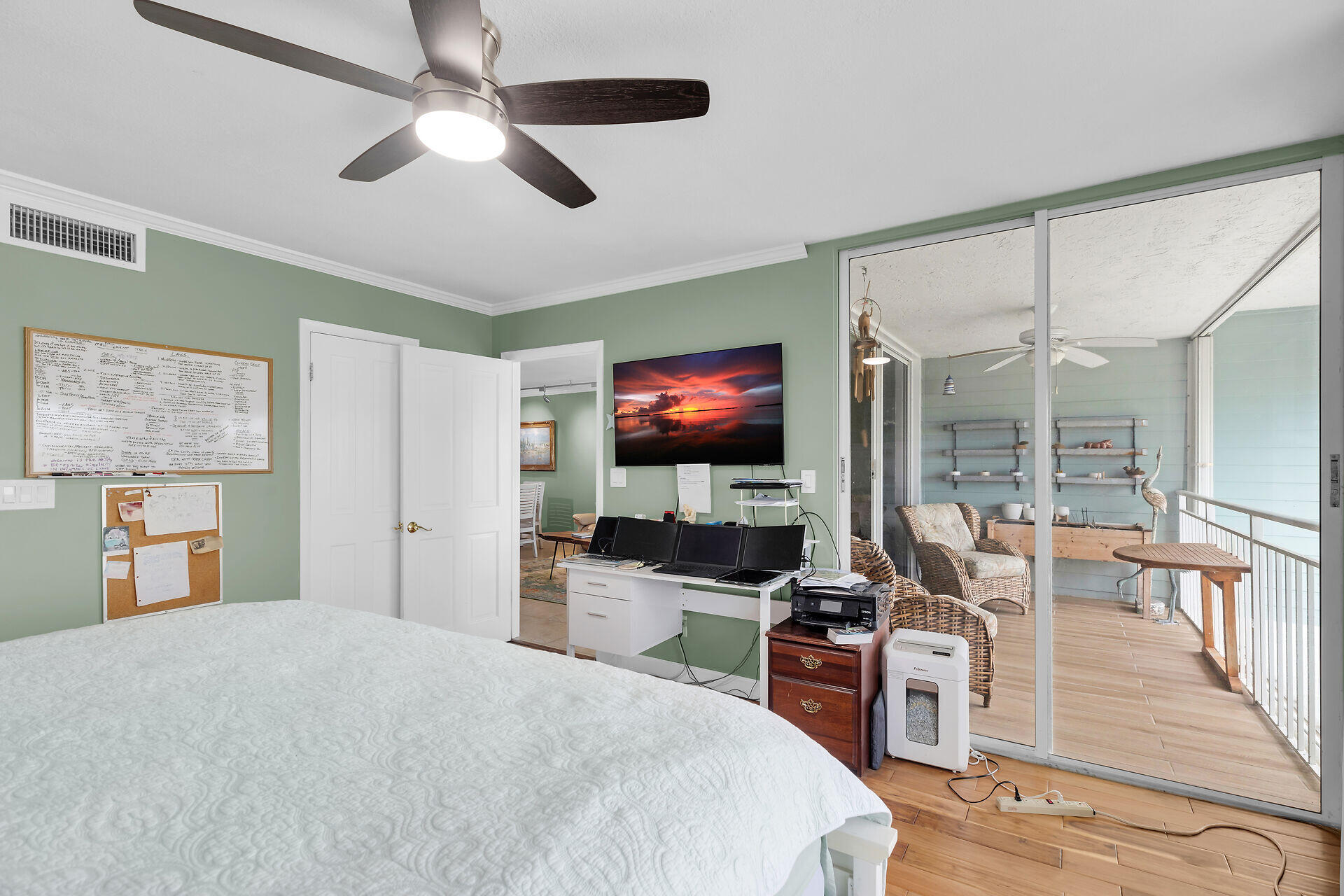 1901 S Roosevelt Boulevard 401e Property Photo 19