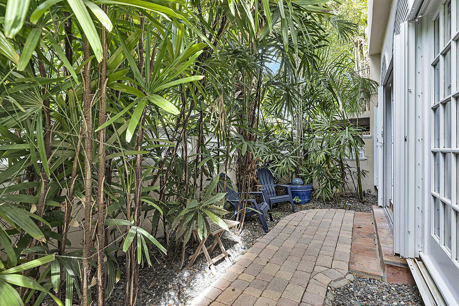 1006 Seminary Street Property Photo 40