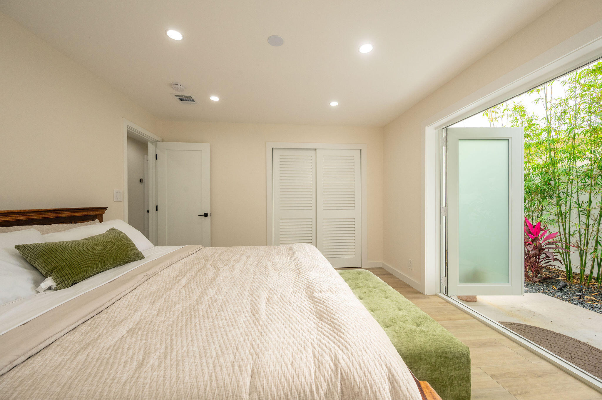1724 Bahama Drive Property Photo 3