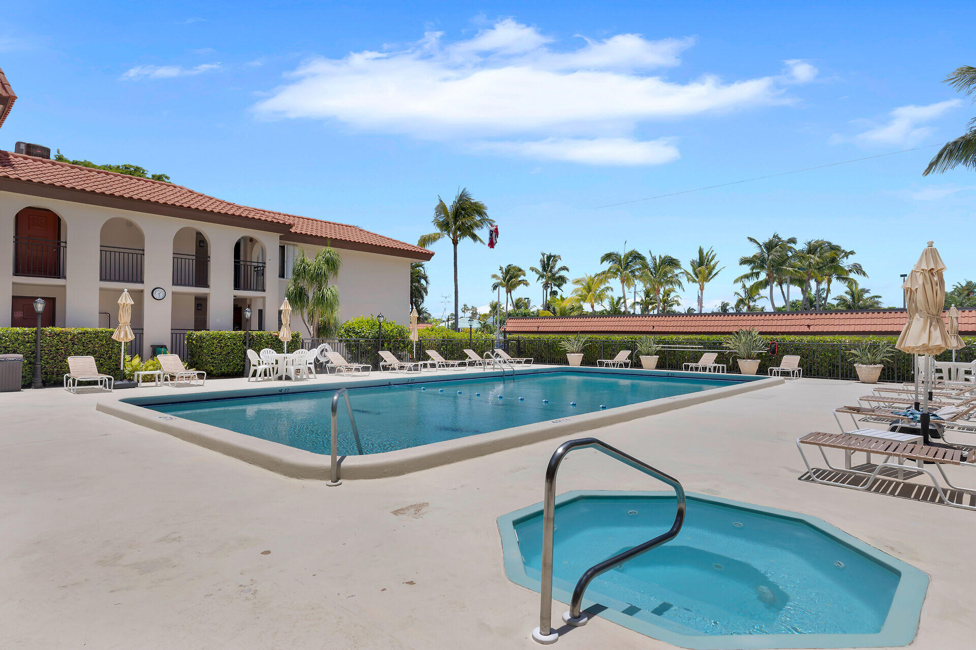 1001 W Ocean Drive 2-201 Property Photo 34