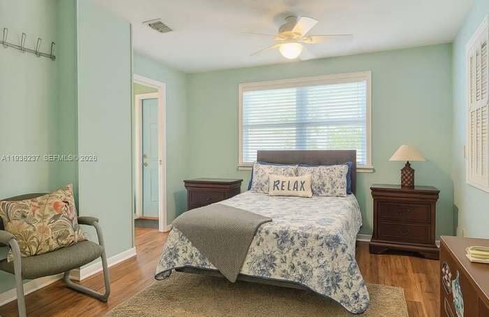 715 E Caribbean Drive Property Photo 8