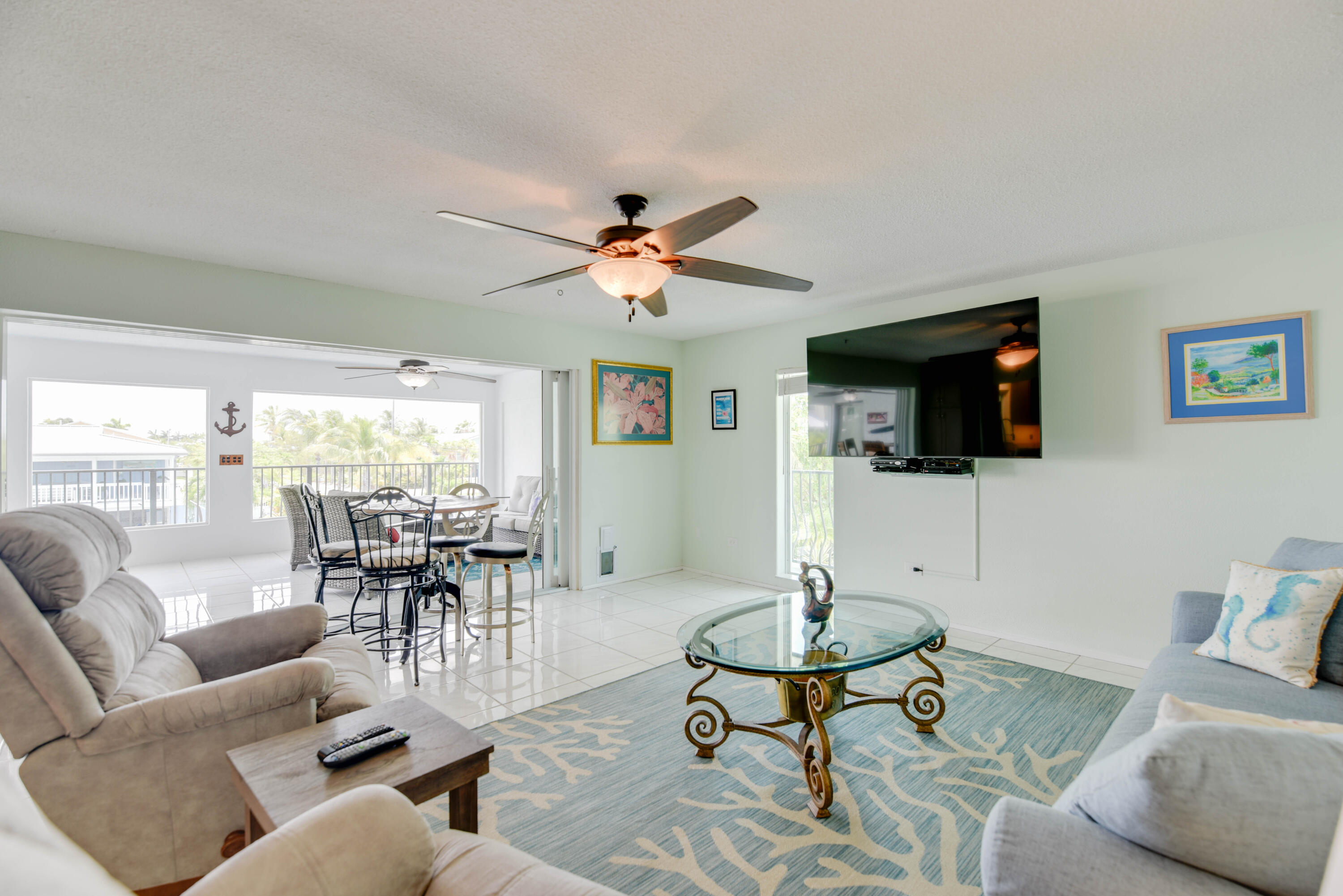 887 Bay Drive Property Photo 6