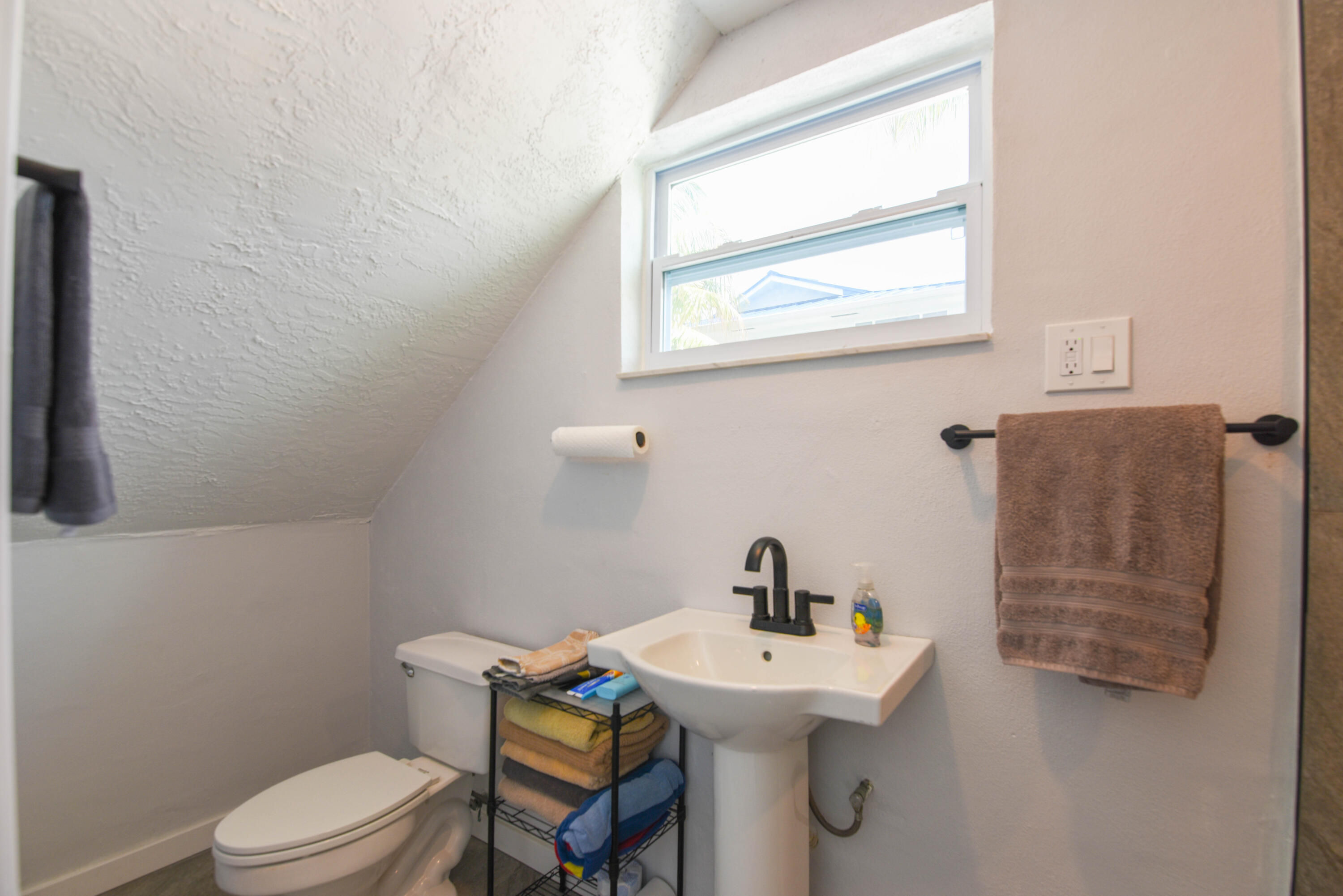 887 Bay Drive Property Photo 44