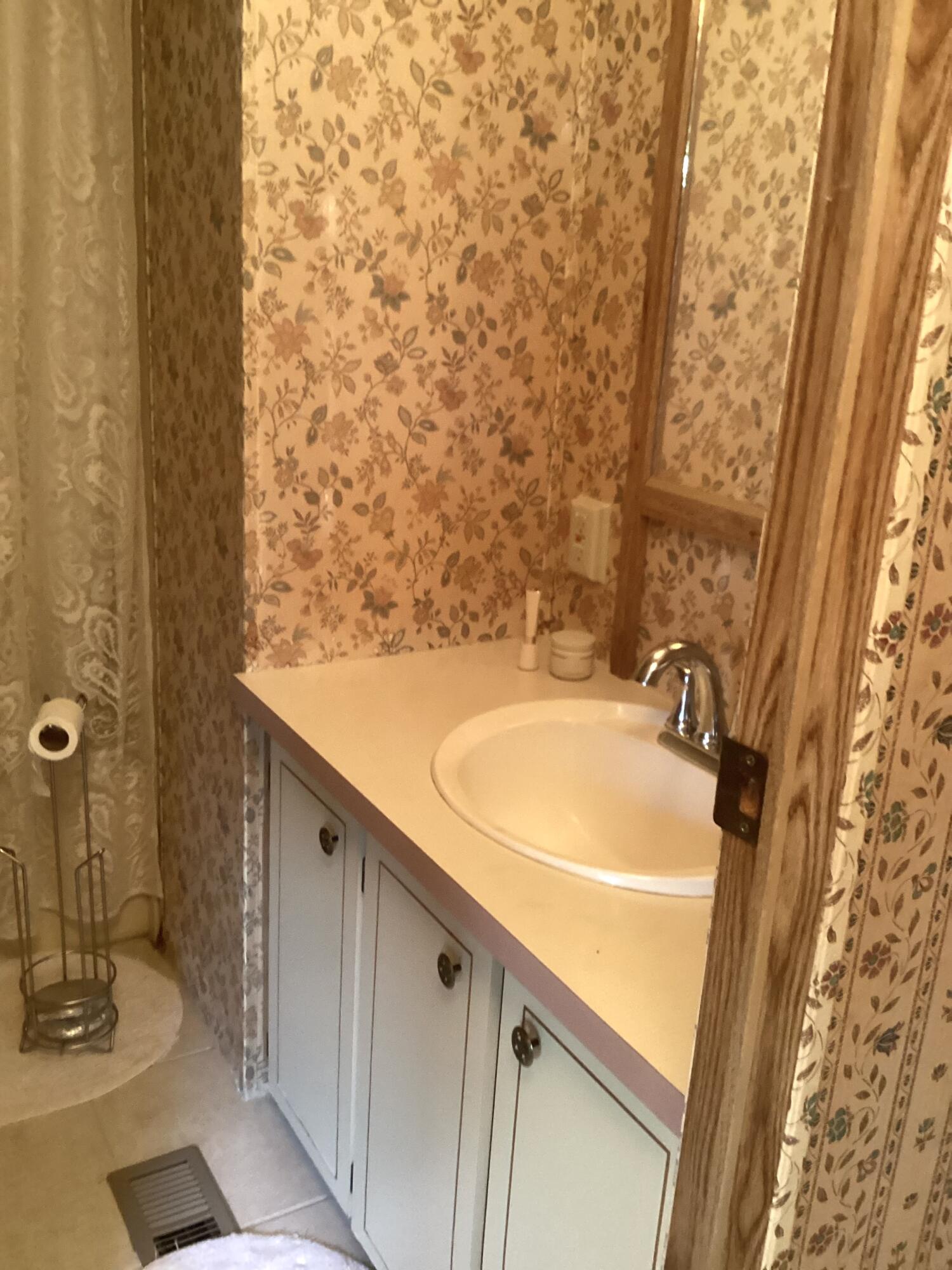 264 Mars Lane Property Photo 13