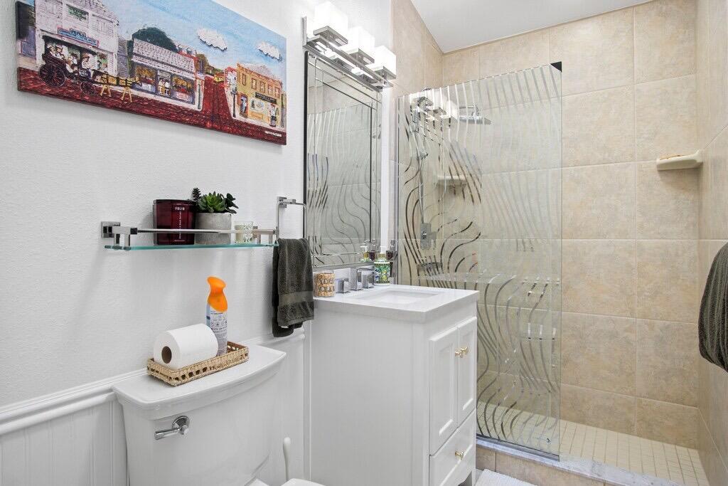 1503 Johnson Street Property Photo 31