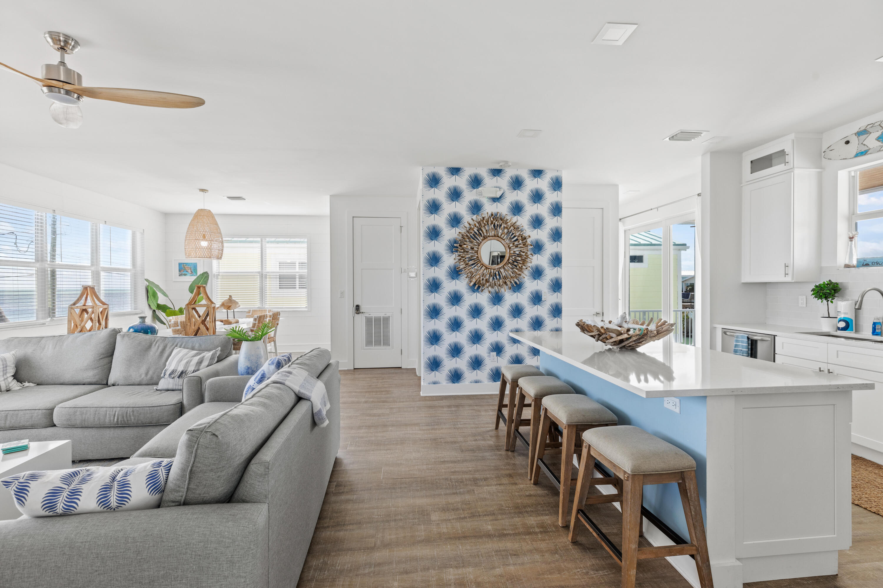 1140 92 Street Property Photo 6