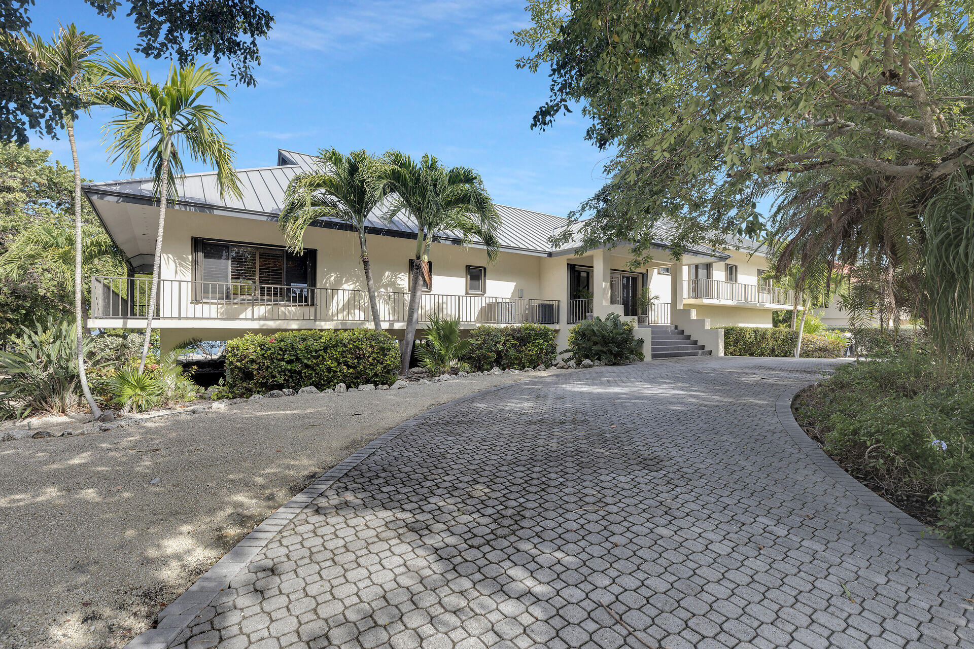 112 Bimini Drive Property Photo 8