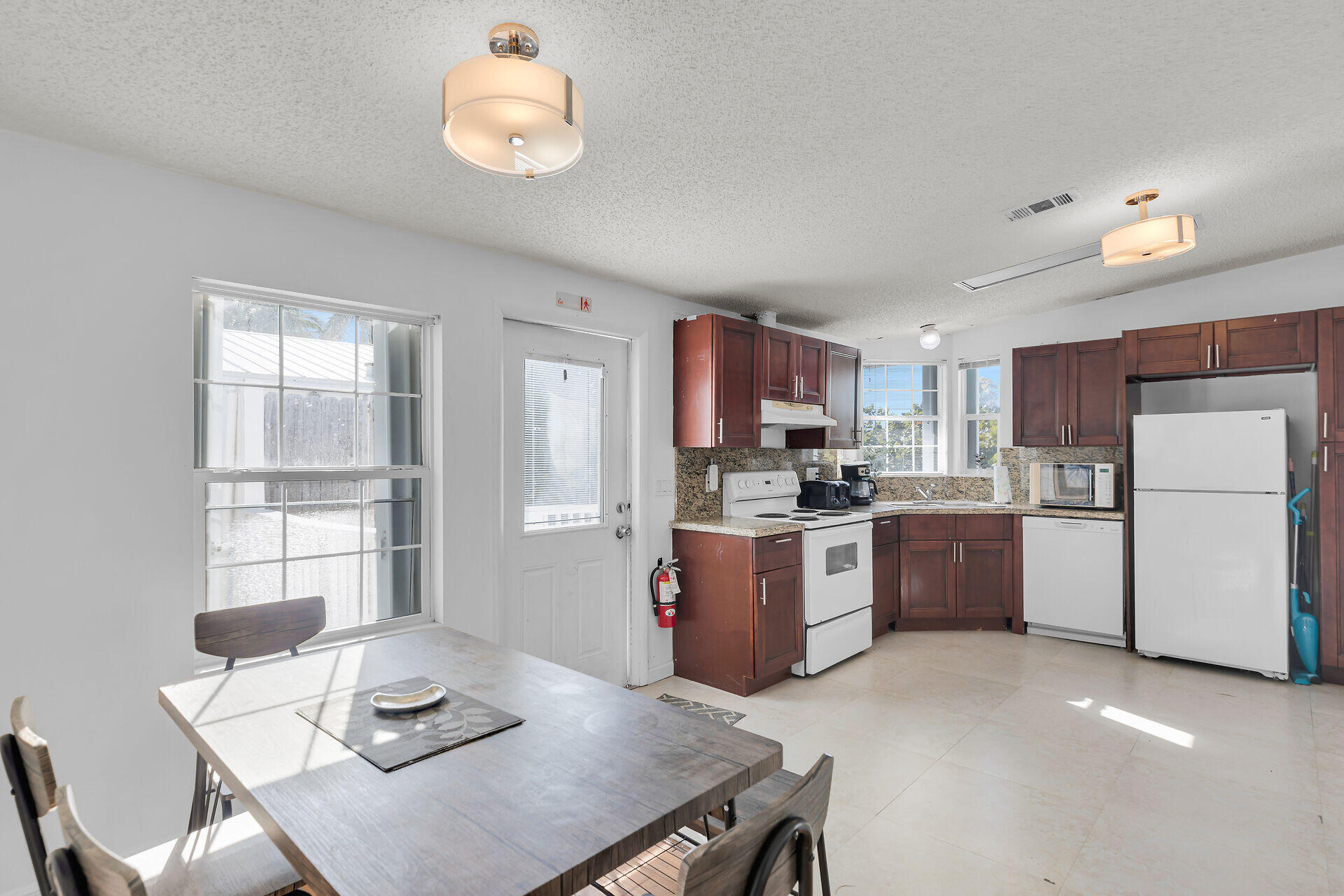 62250 Overseas Highway 11 Property Photo 27