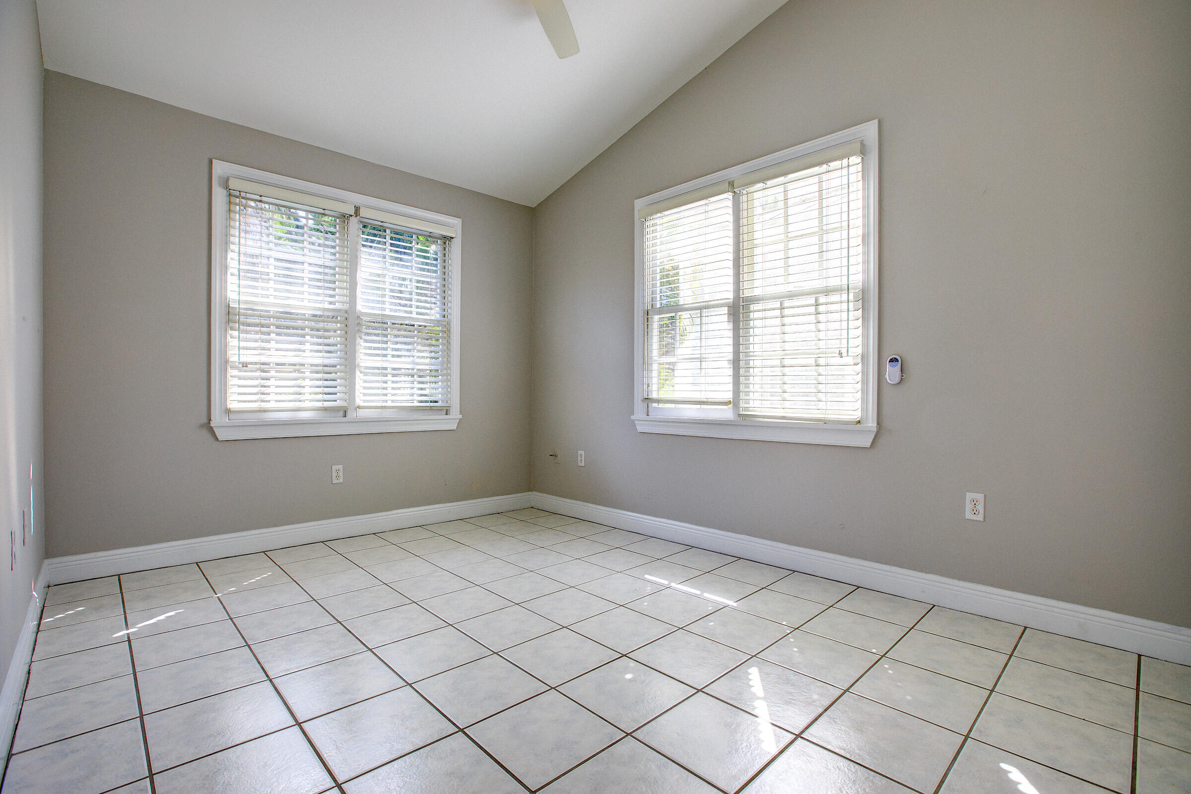 202 Golf Club Drive Property Photo 15