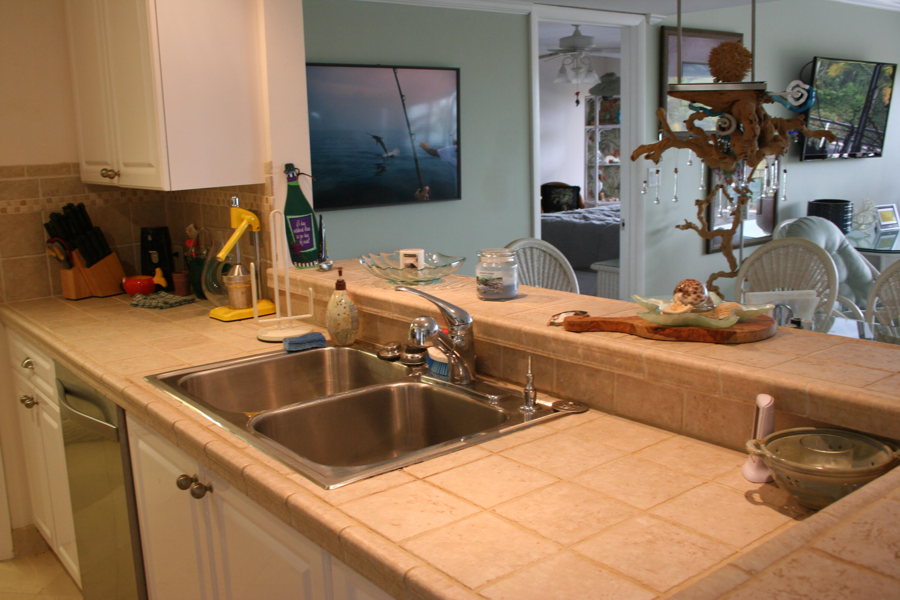 104500 Overseas Highway A302 Property Photo 5