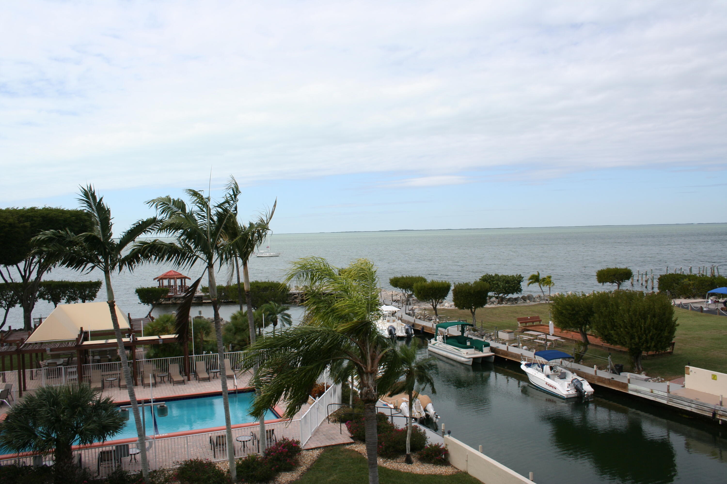 104500 Overseas Highway A302 Property Photo 23