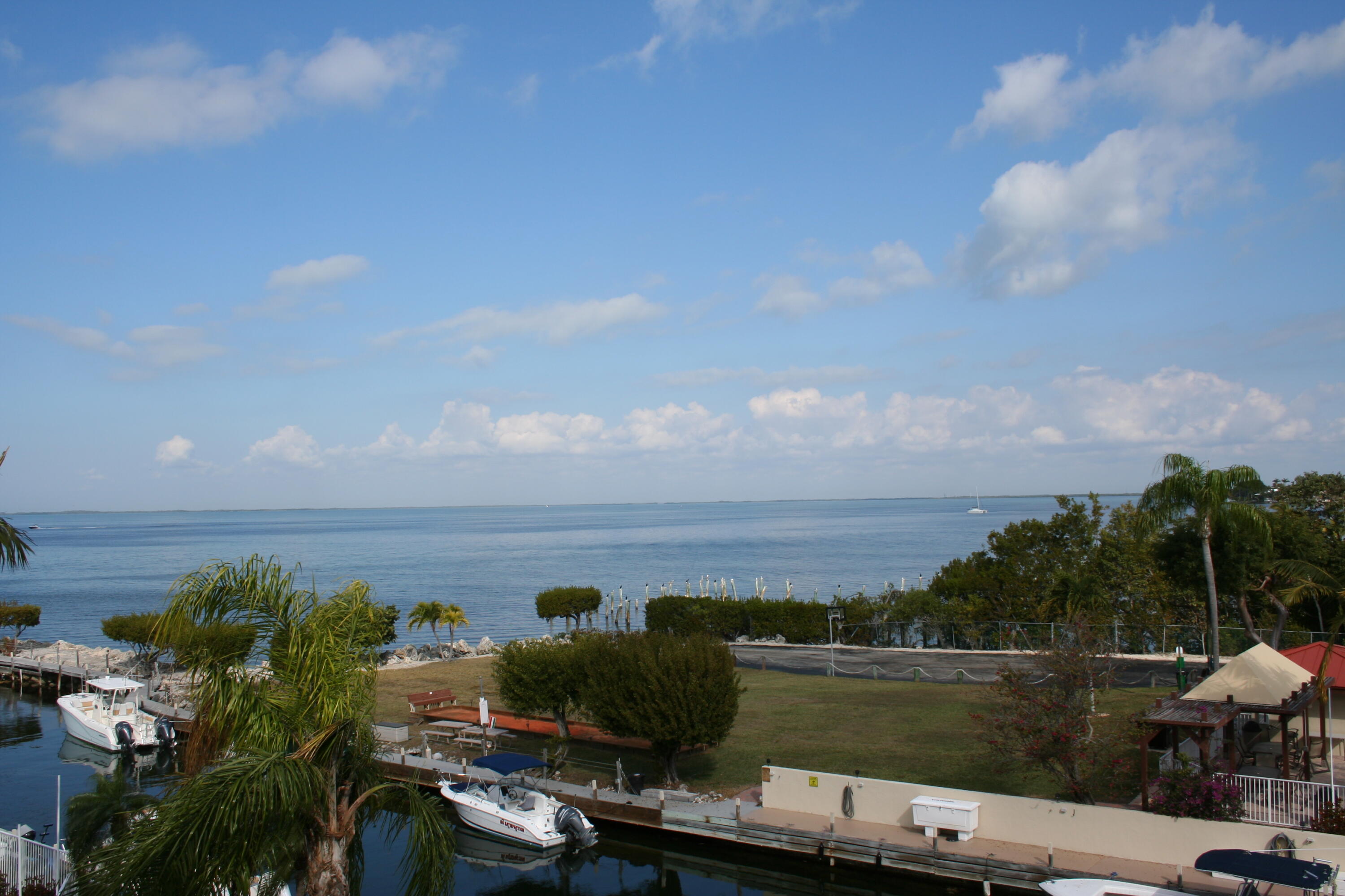 104500 Overseas Highway A302 Property Photo 29