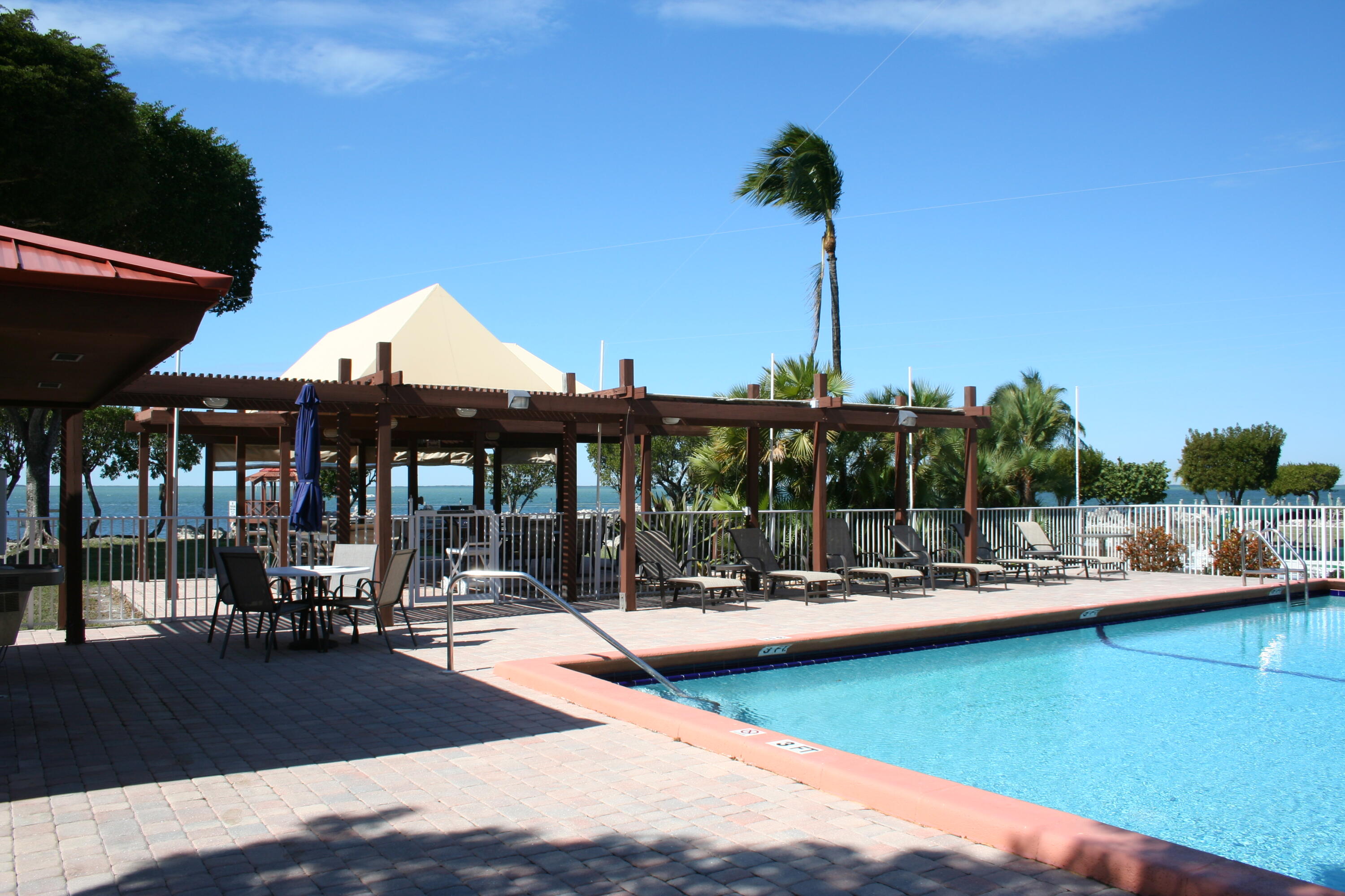 104500 Overseas Highway A302 Property Photo 30