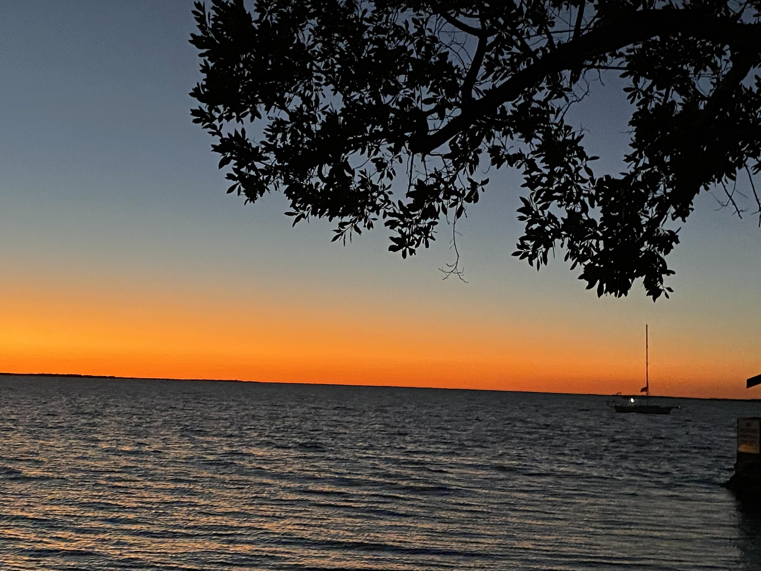 104500 Overseas Highway A302 Property Photo 34
