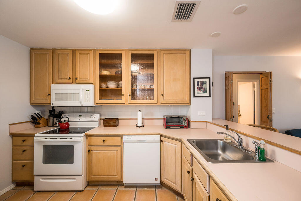 2601 S Roosevelt Boulevard 304c Property Photo 12