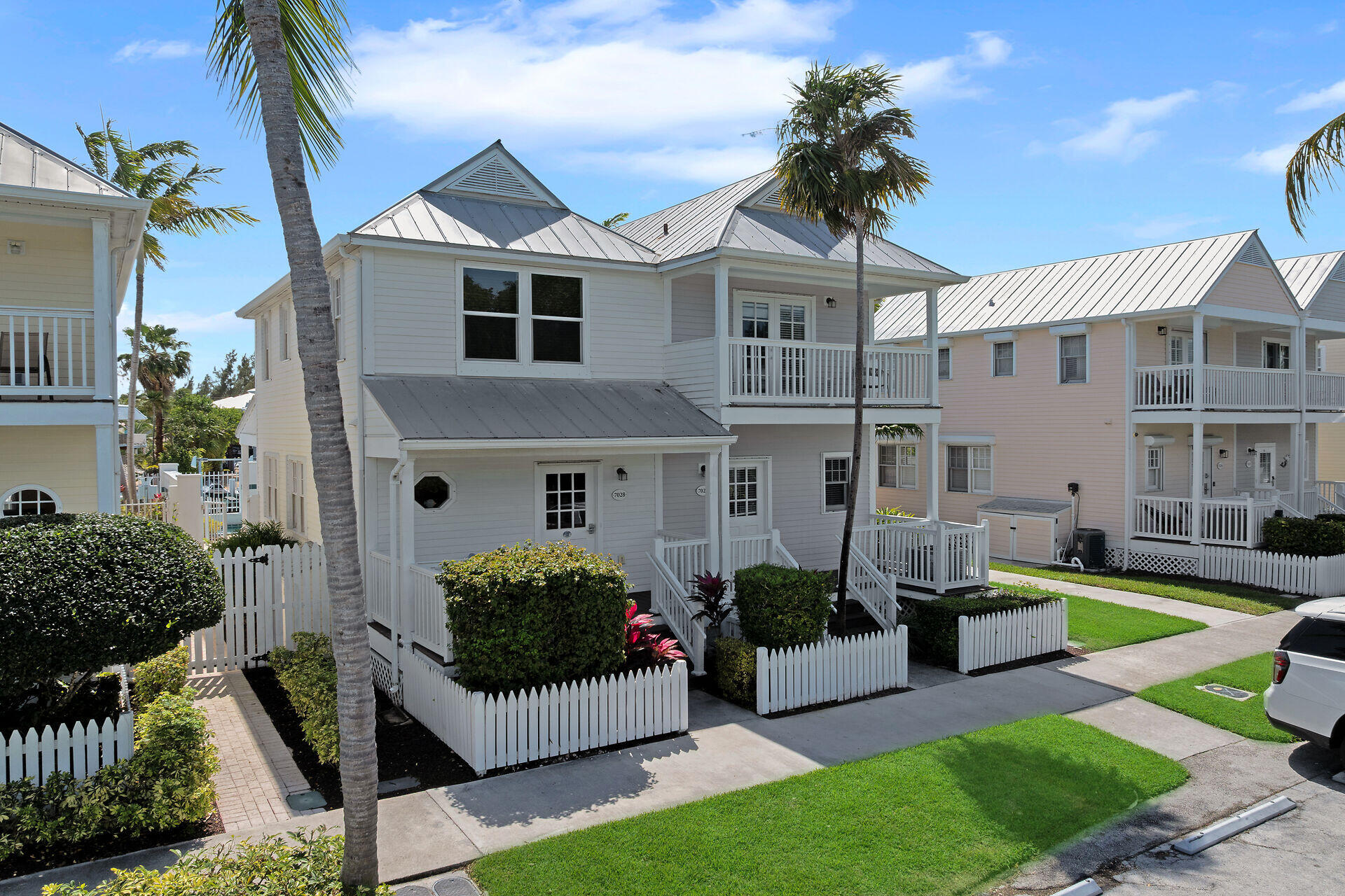 7028 Harbor Village Drive Property Photo 13