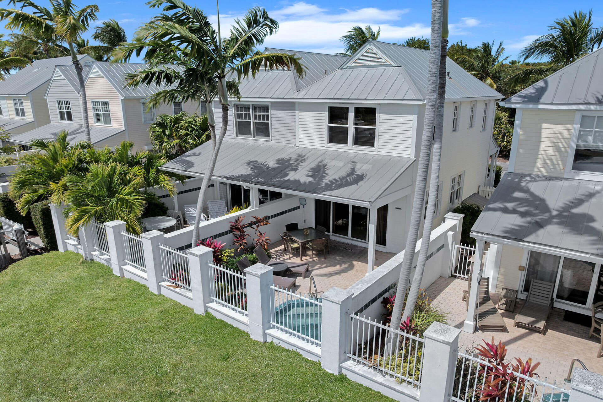 7028 Harbor Village Drive Property Photo 23