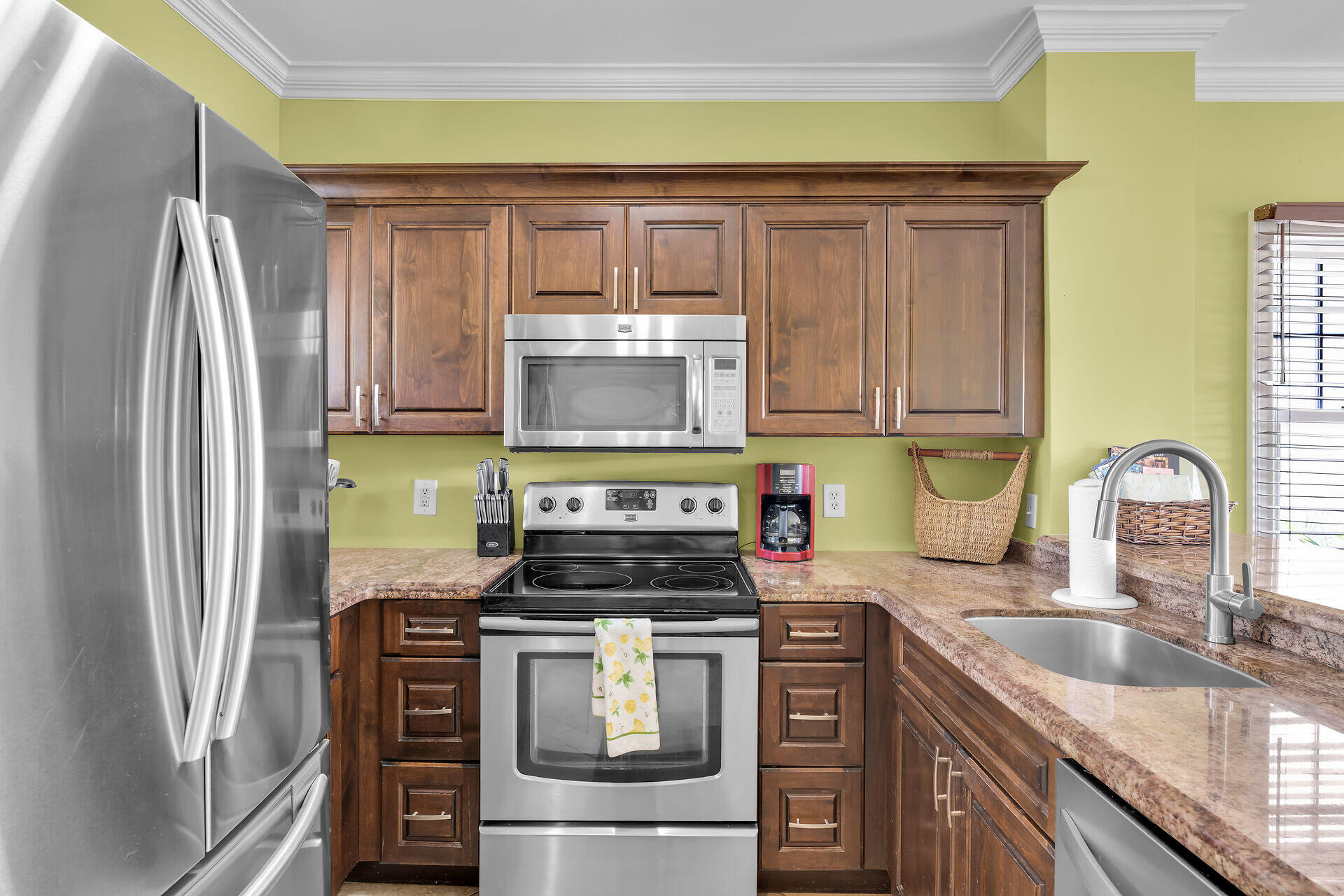7028 Harbor Village Drive Property Photo 32