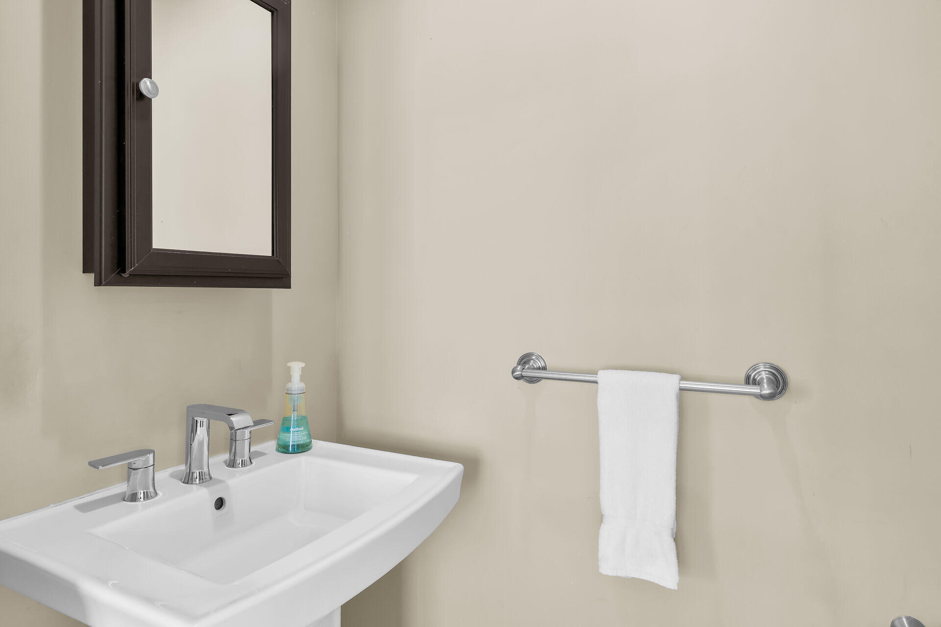 7028 Harbor Village Drive Property Photo 54