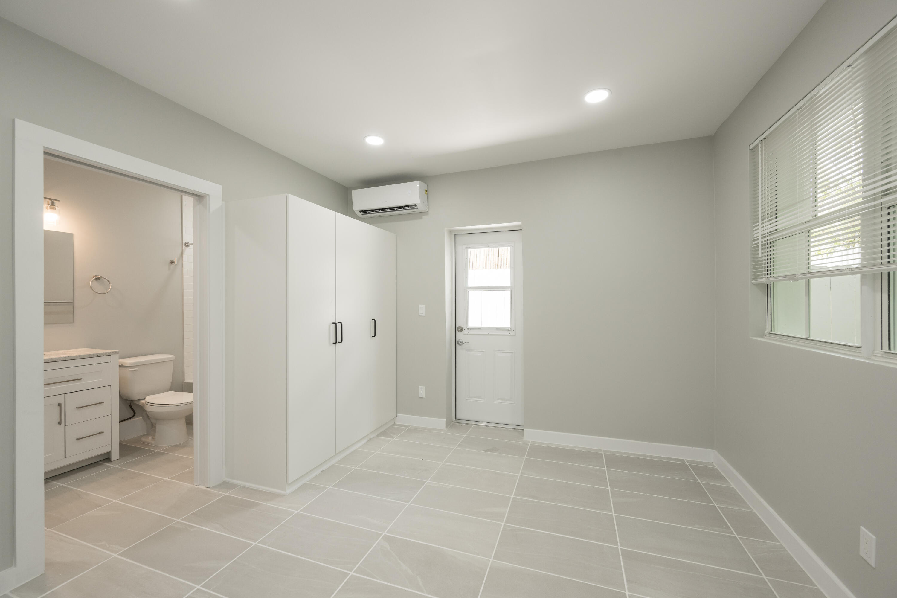 818 Elizabeth Street Property Photo 15