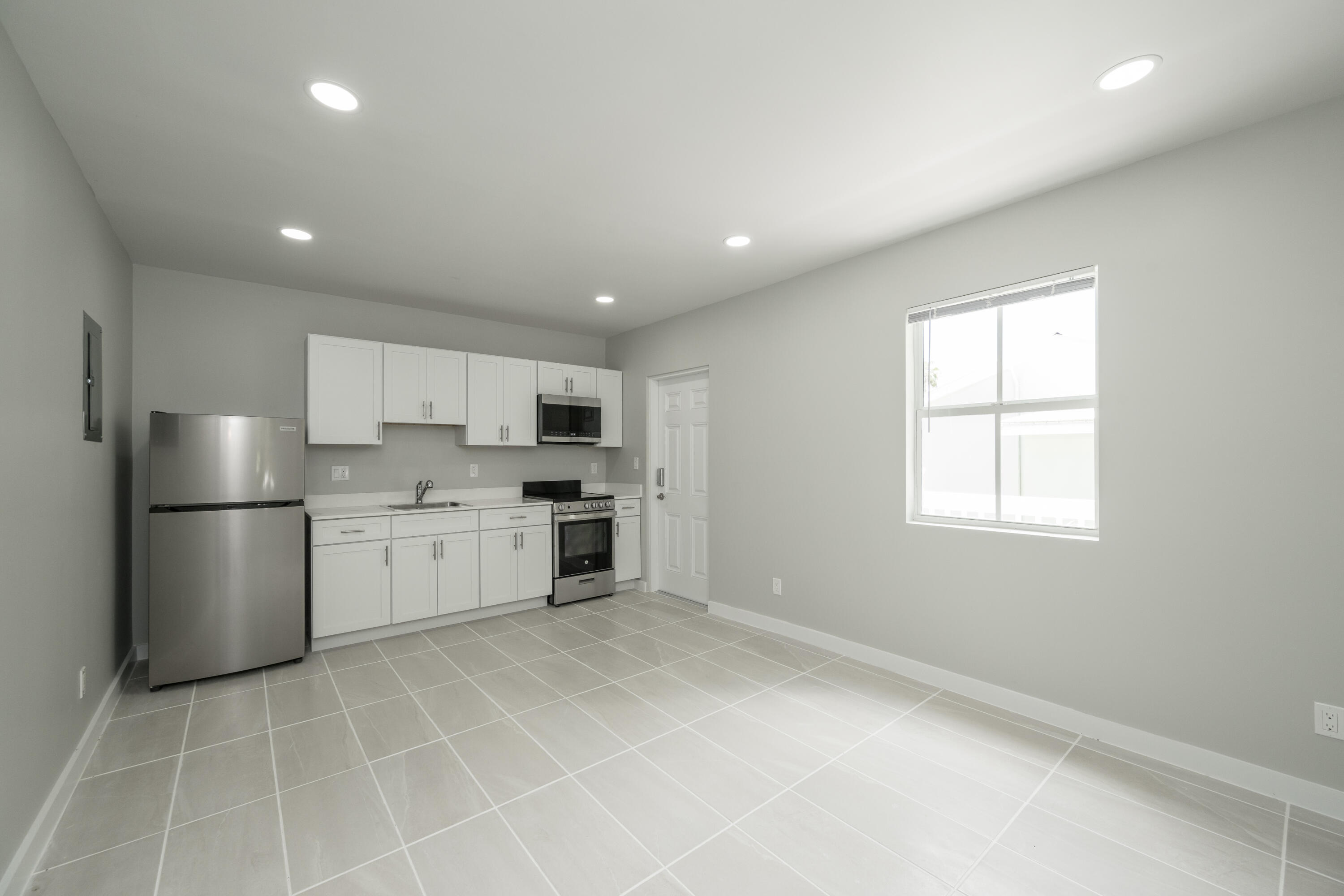 818 Elizabeth Street Property Photo 19