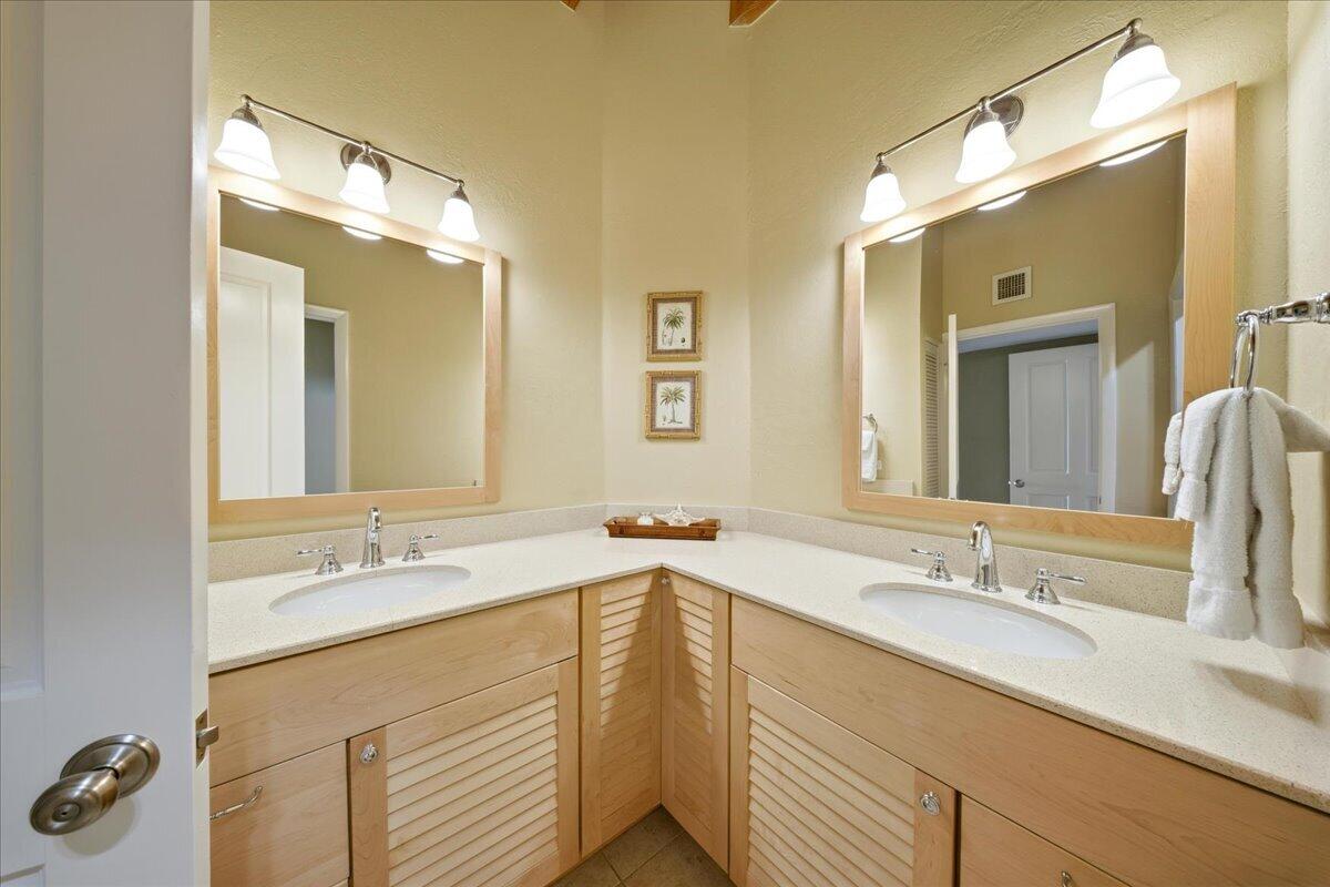 1133 W Ocean Drive 7 Property Photo 21
