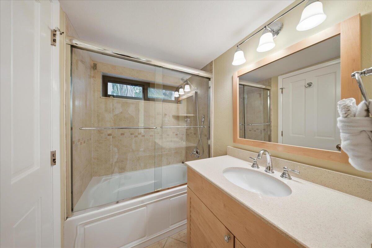 1133 W Ocean Drive 7 Property Photo 26
