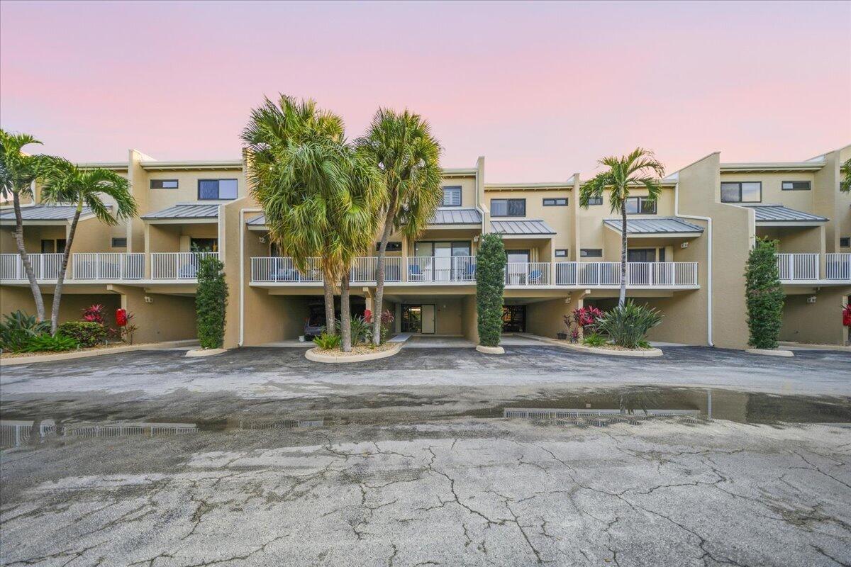 1133 W Ocean Drive 7 Property Photo 44