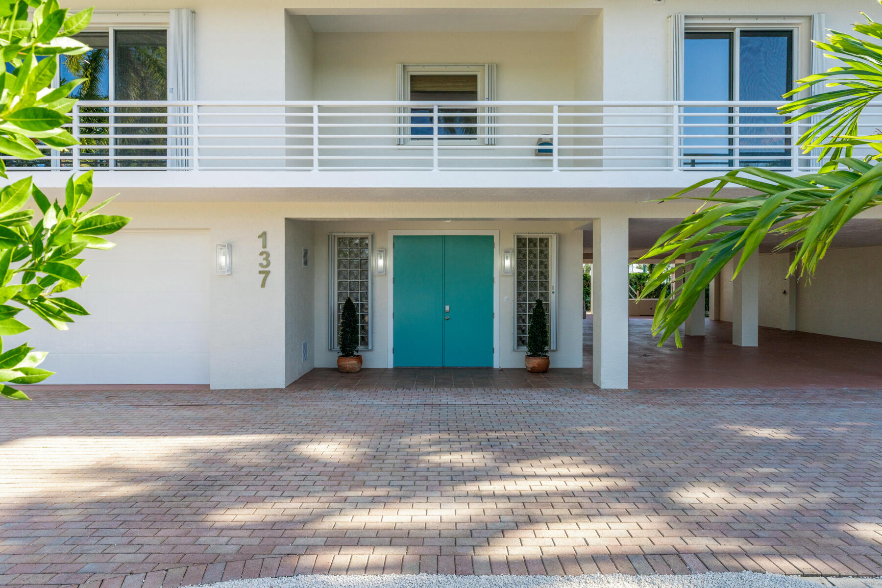 137 Sapodilla Drive Property Photo 8