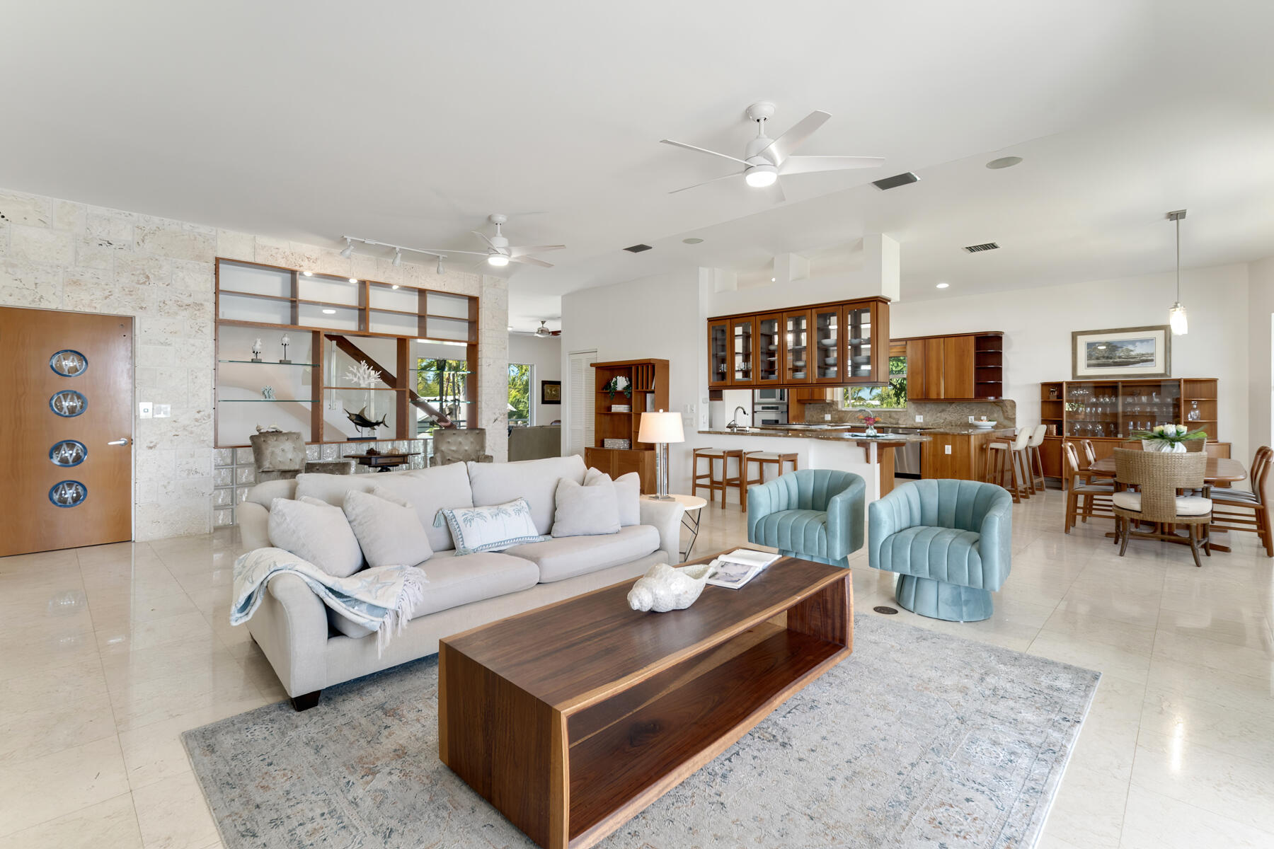 137 Sapodilla Drive Property Photo 13