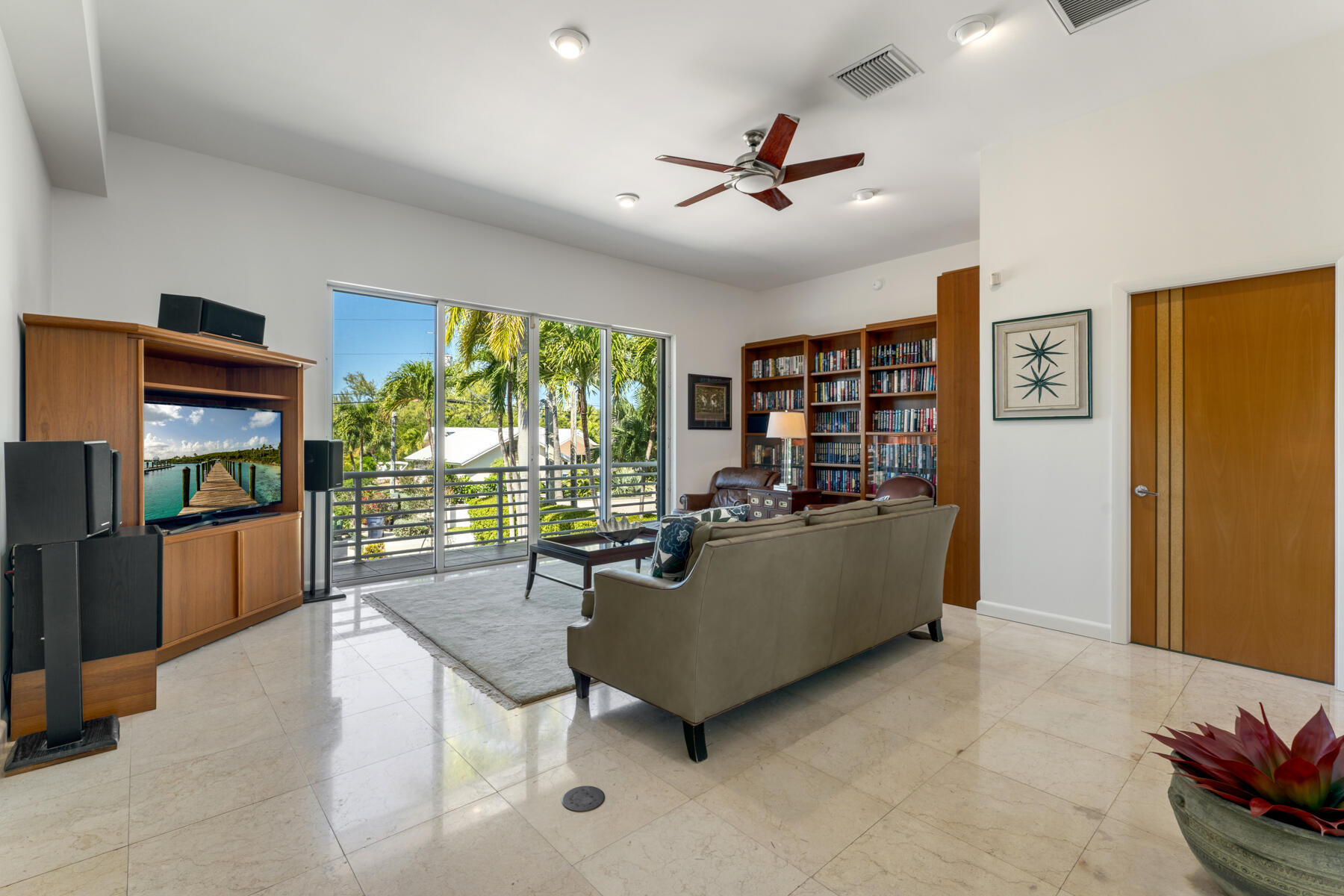 137 Sapodilla Drive Property Photo 15