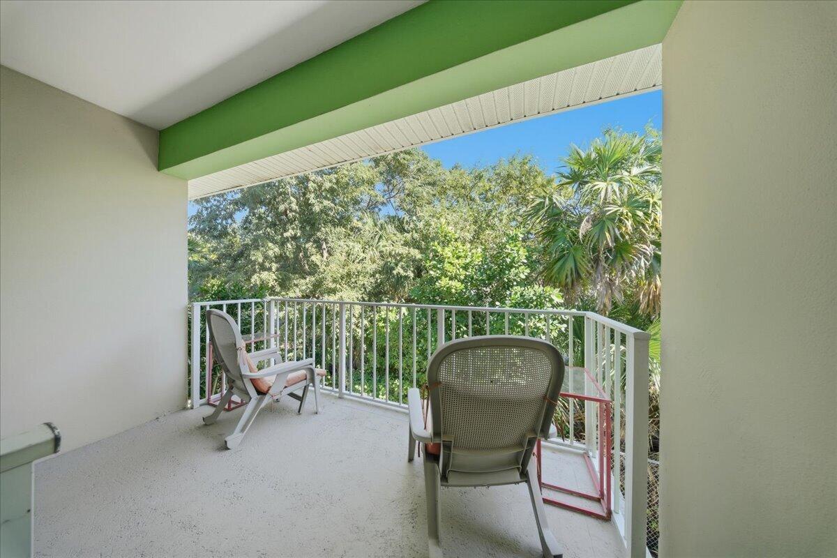 1129 Pebble Beach Lane 12 Property Photo 3
