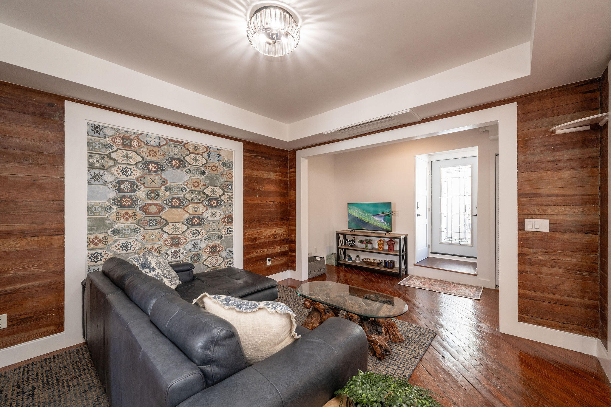 927 Thomas Street #4 Property Photo 16