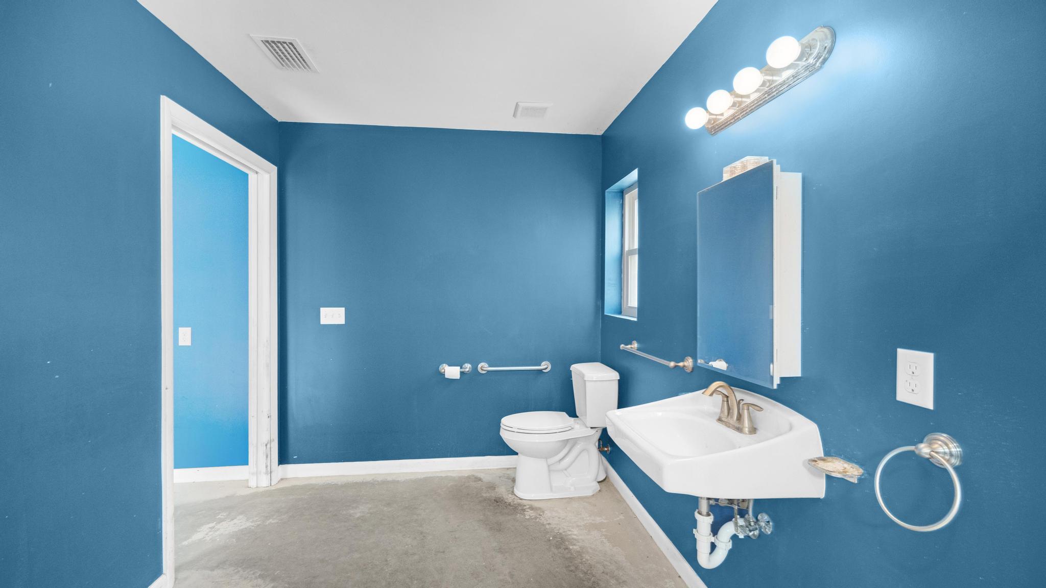 114 N Myrtle Street Property Photo 16