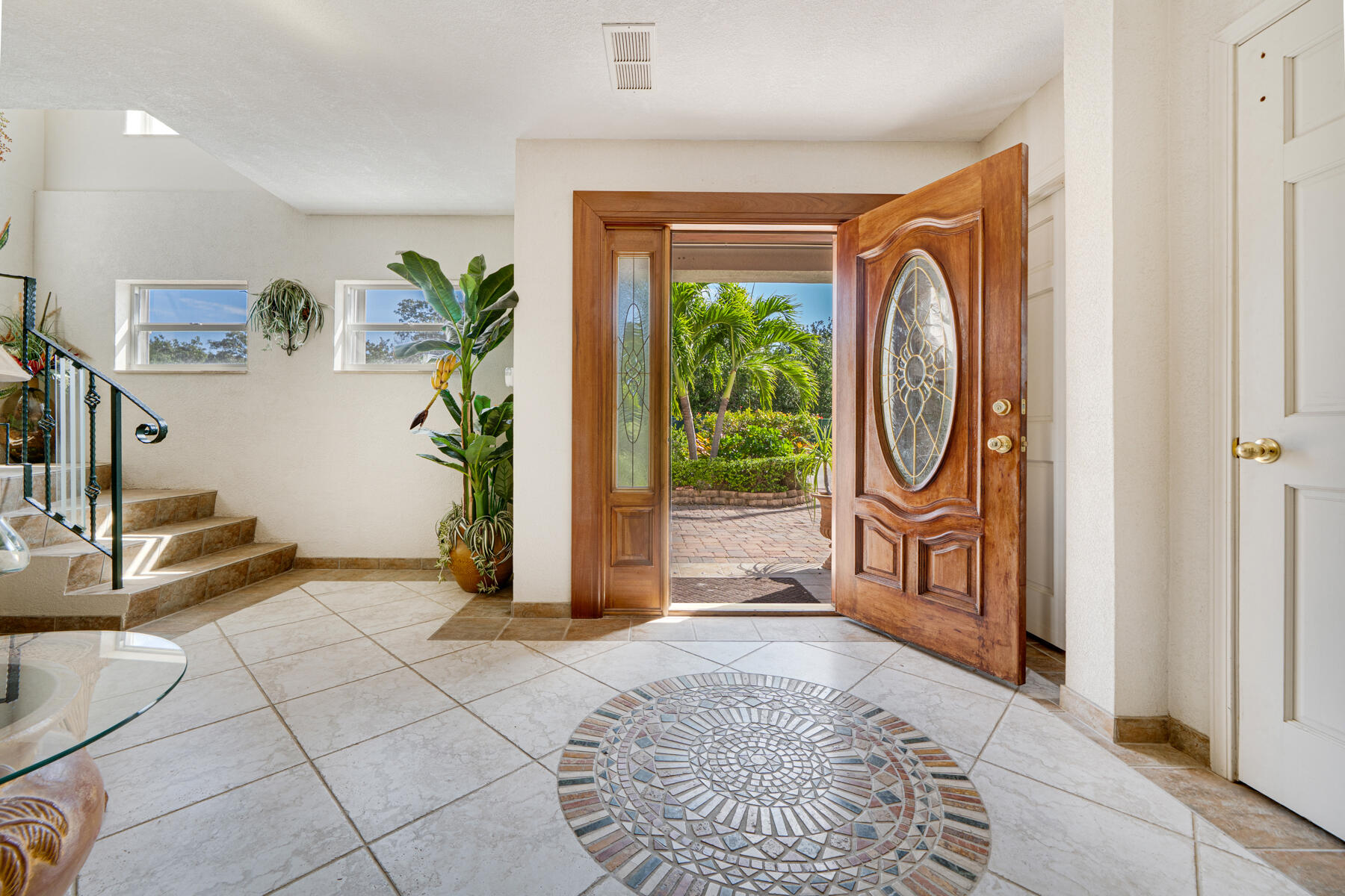 9960 Aviation Boulevard Property Photo 12