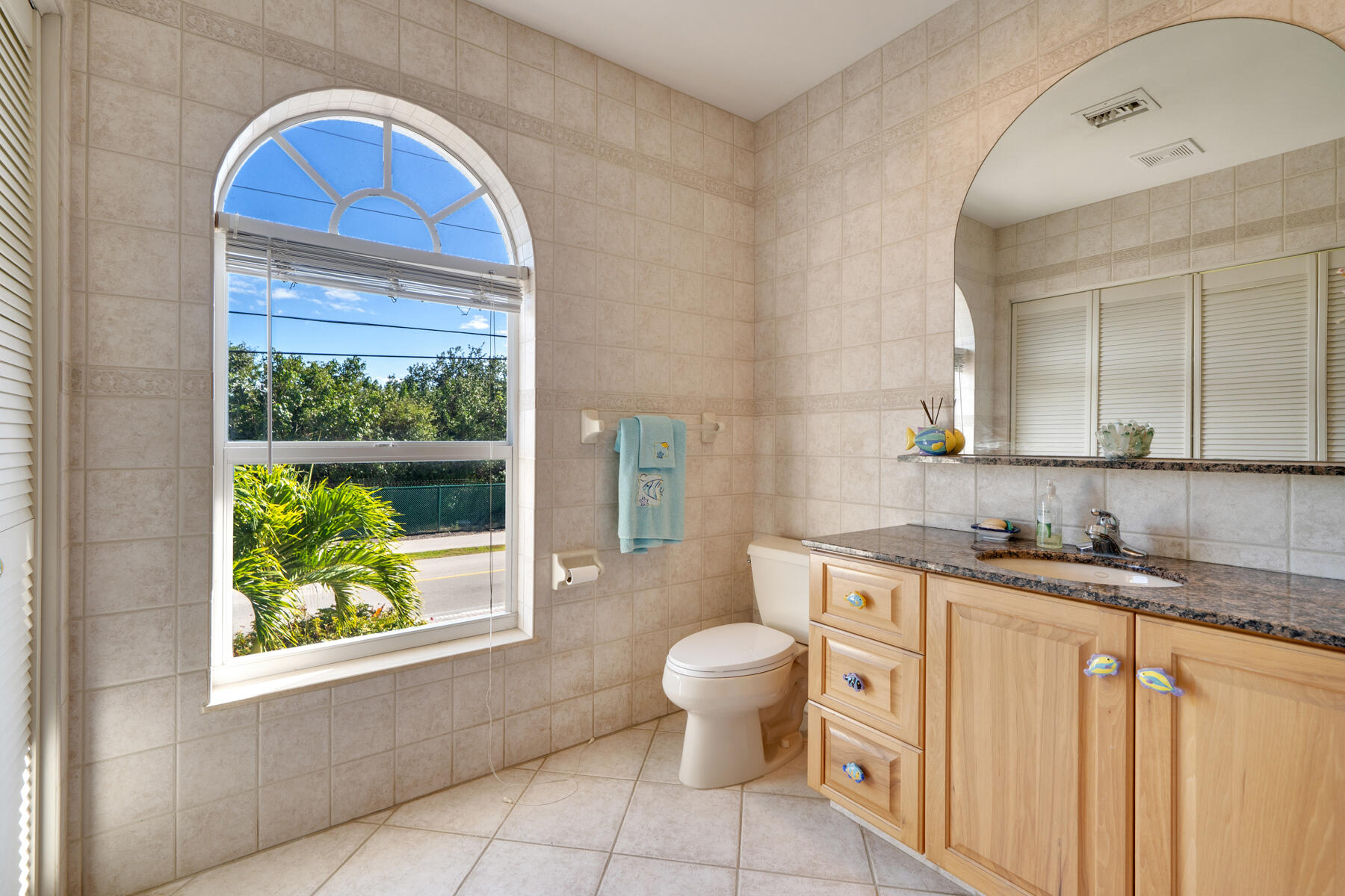 9960 Aviation Boulevard Property Photo 23