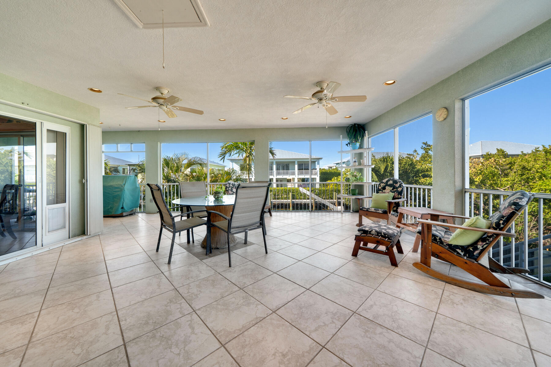 9960 Aviation Boulevard Property Photo 30