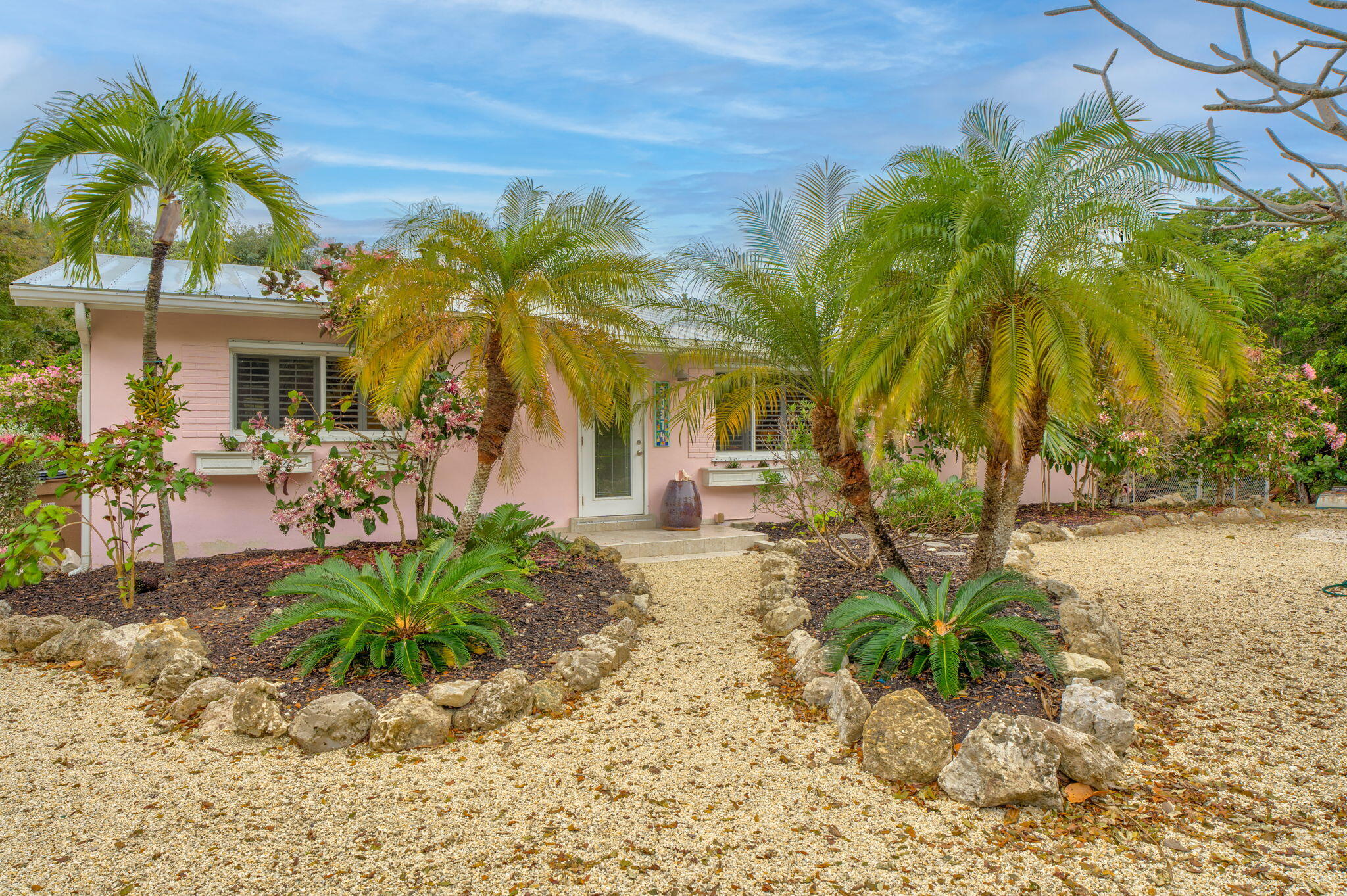 30374 Oleander Boulevard Property Photo 3