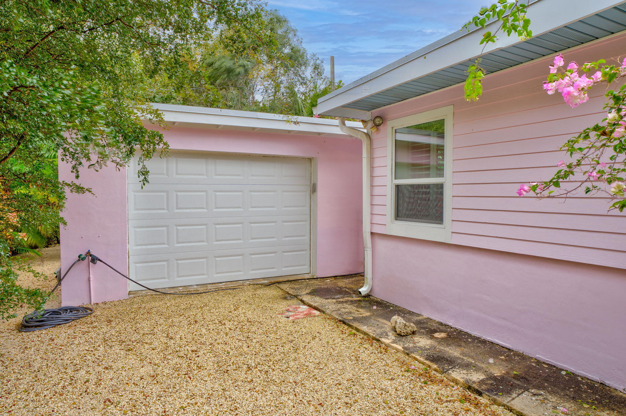 30374 Oleander Boulevard Property Photo 5