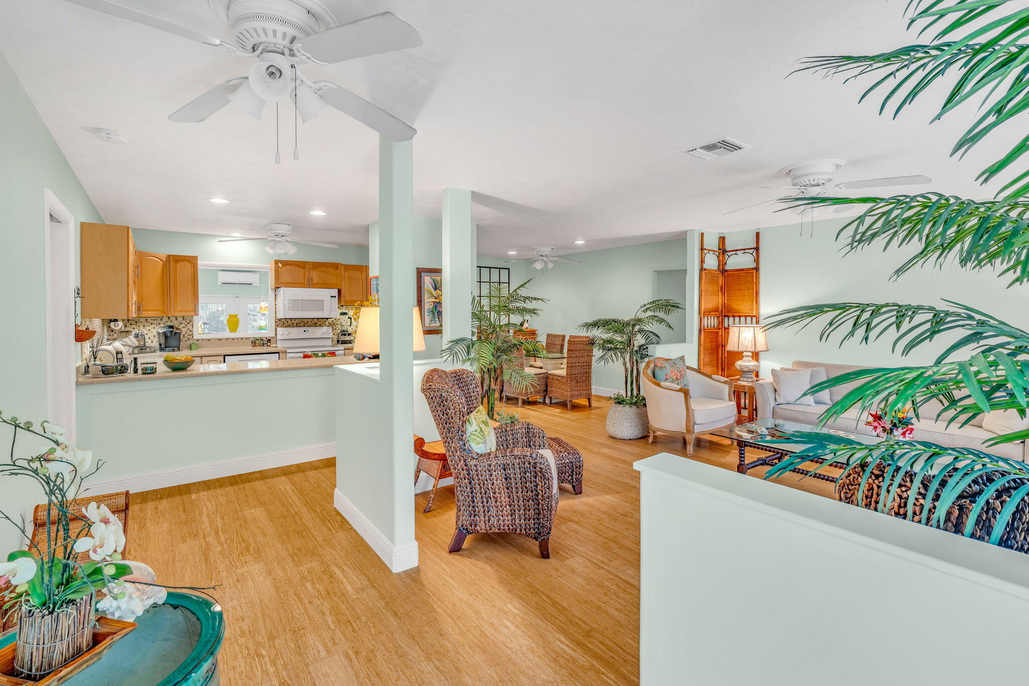 30374 Oleander Boulevard Property Photo 8